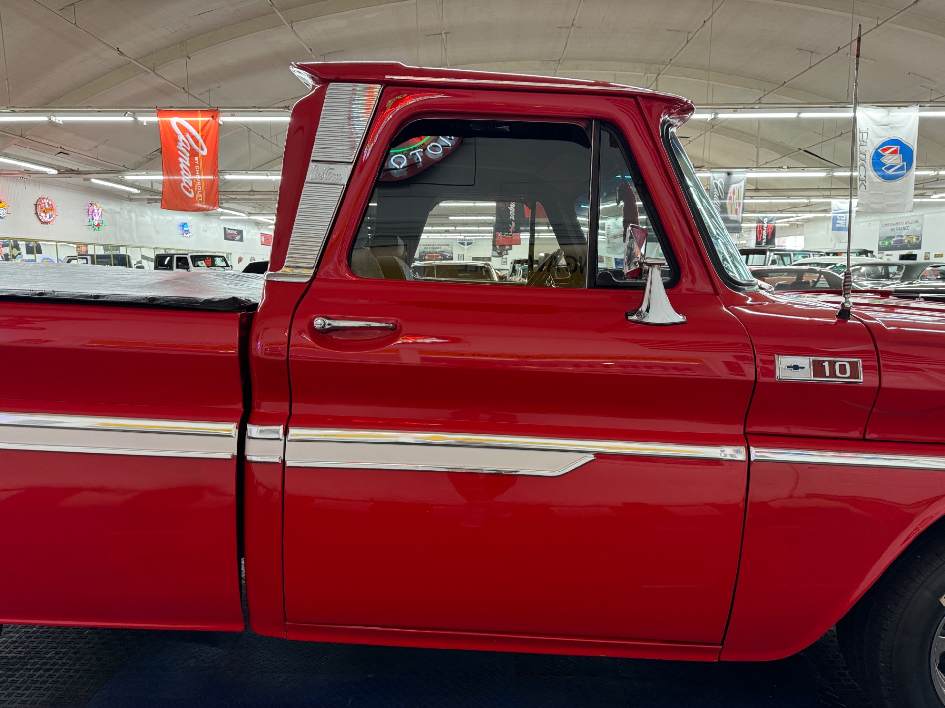 1965 Chevrolet Pickup 24