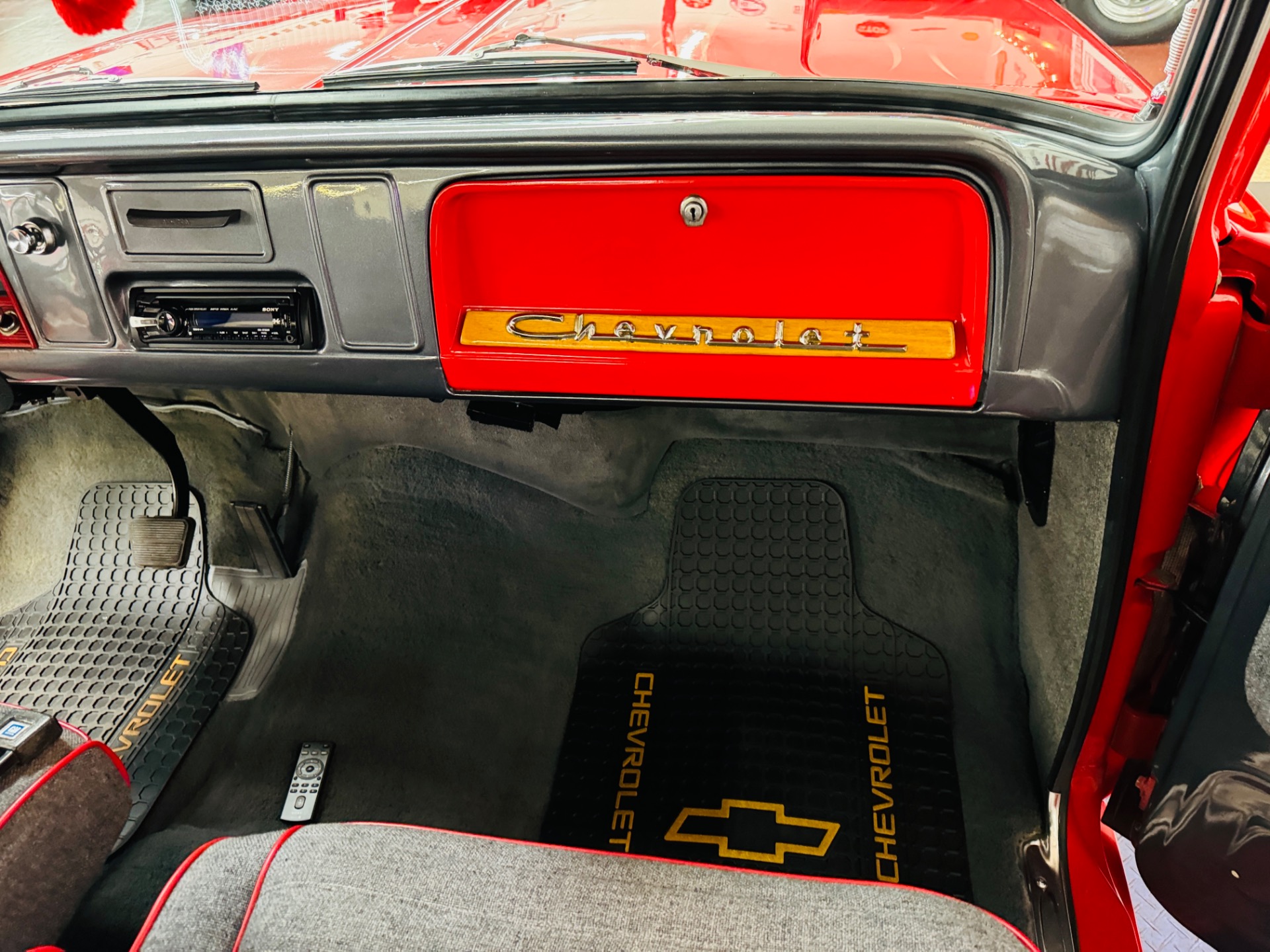 1965 Chevrolet Pickup 44