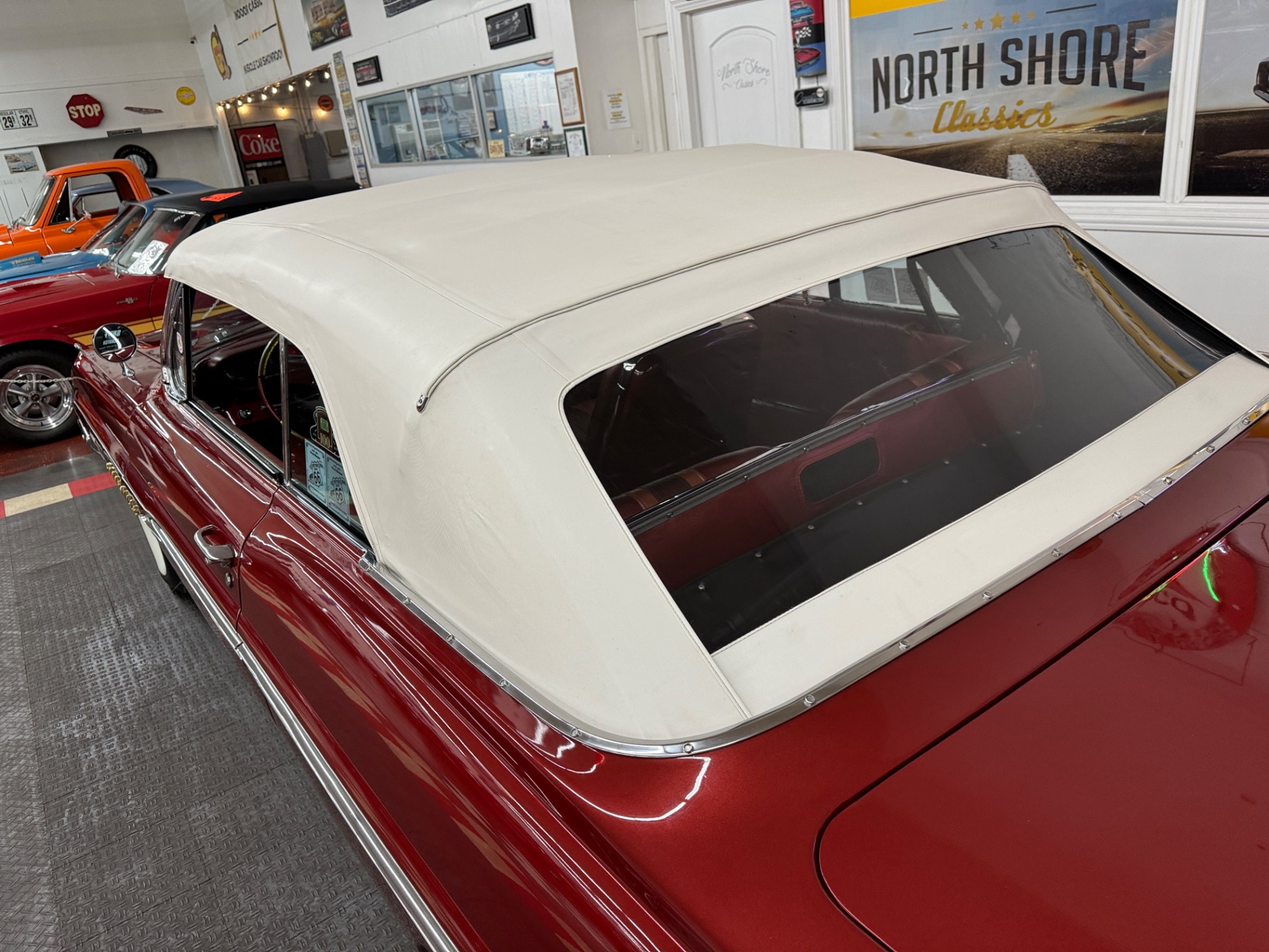 1961 Pontiac Bonneville 14