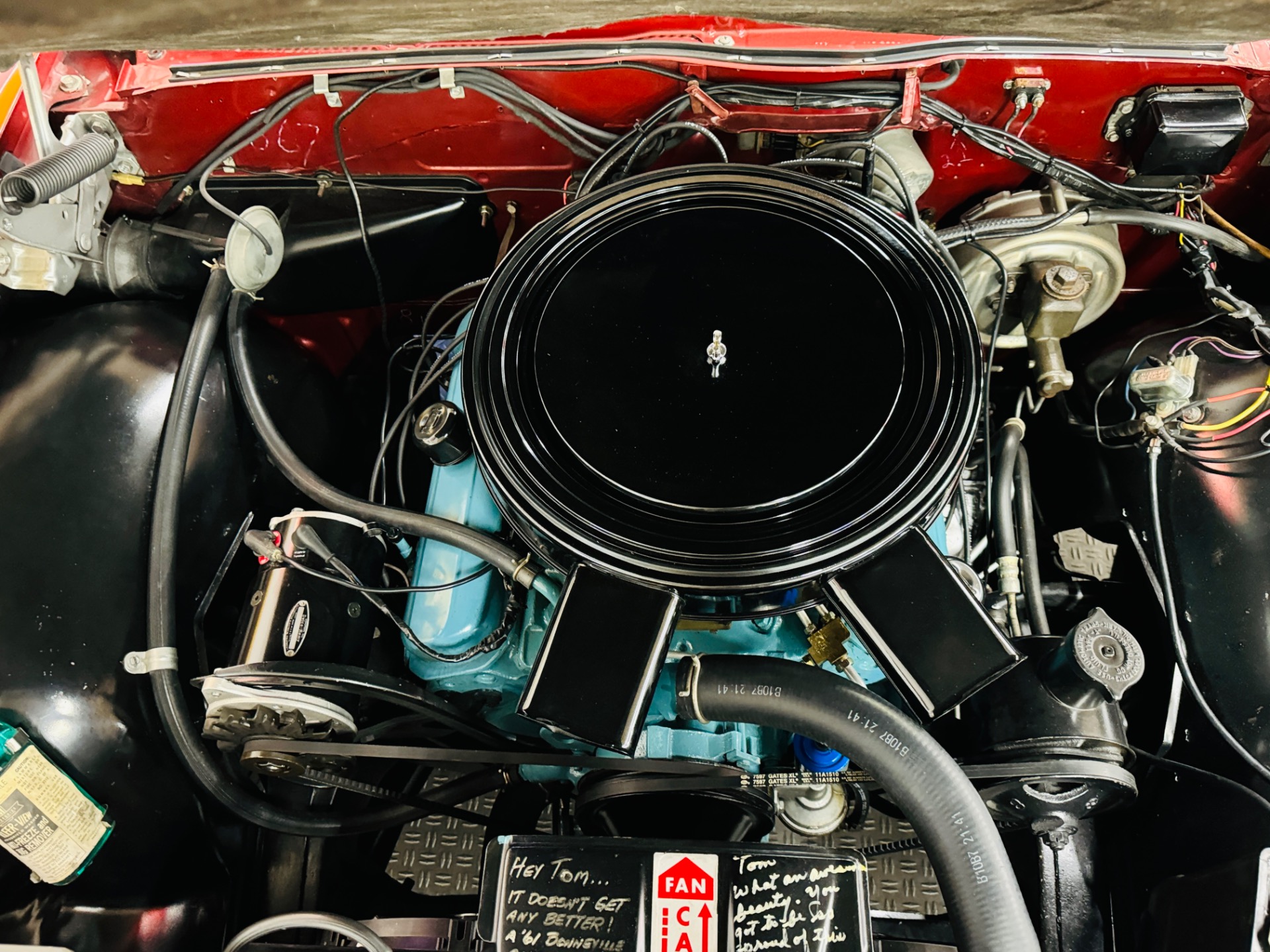 1961 Pontiac Bonneville 18