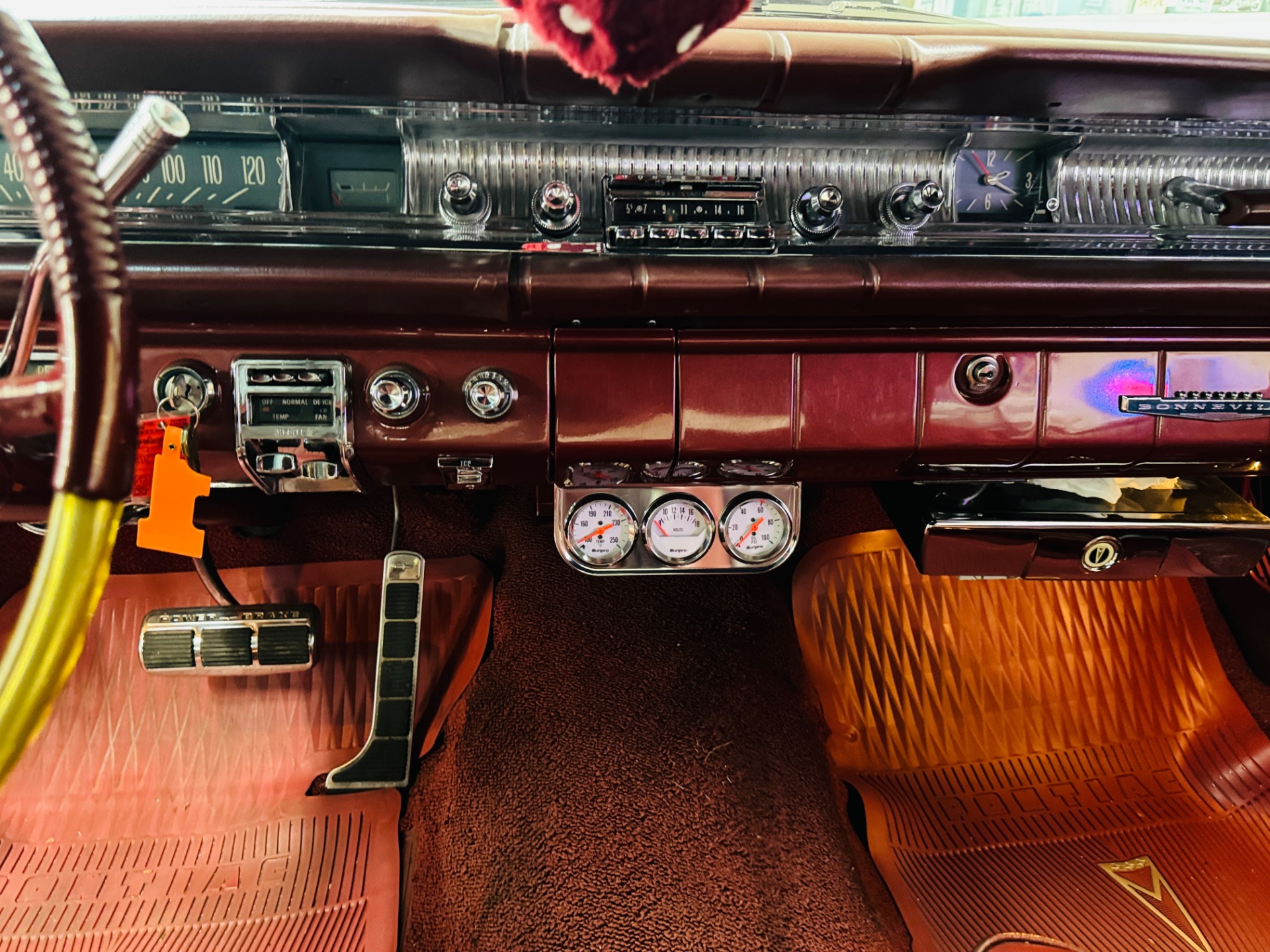 1961 Pontiac Bonneville 42