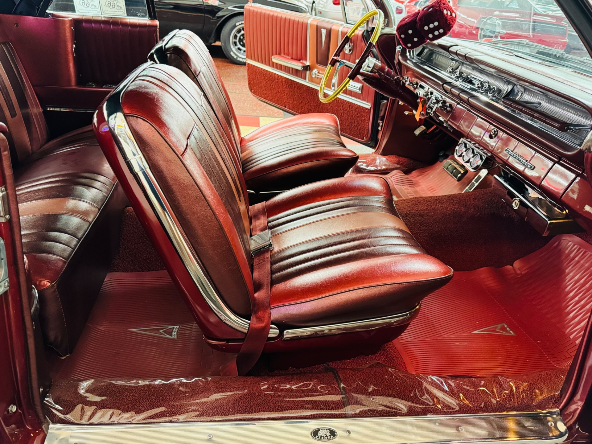 1961 Pontiac Bonneville 46