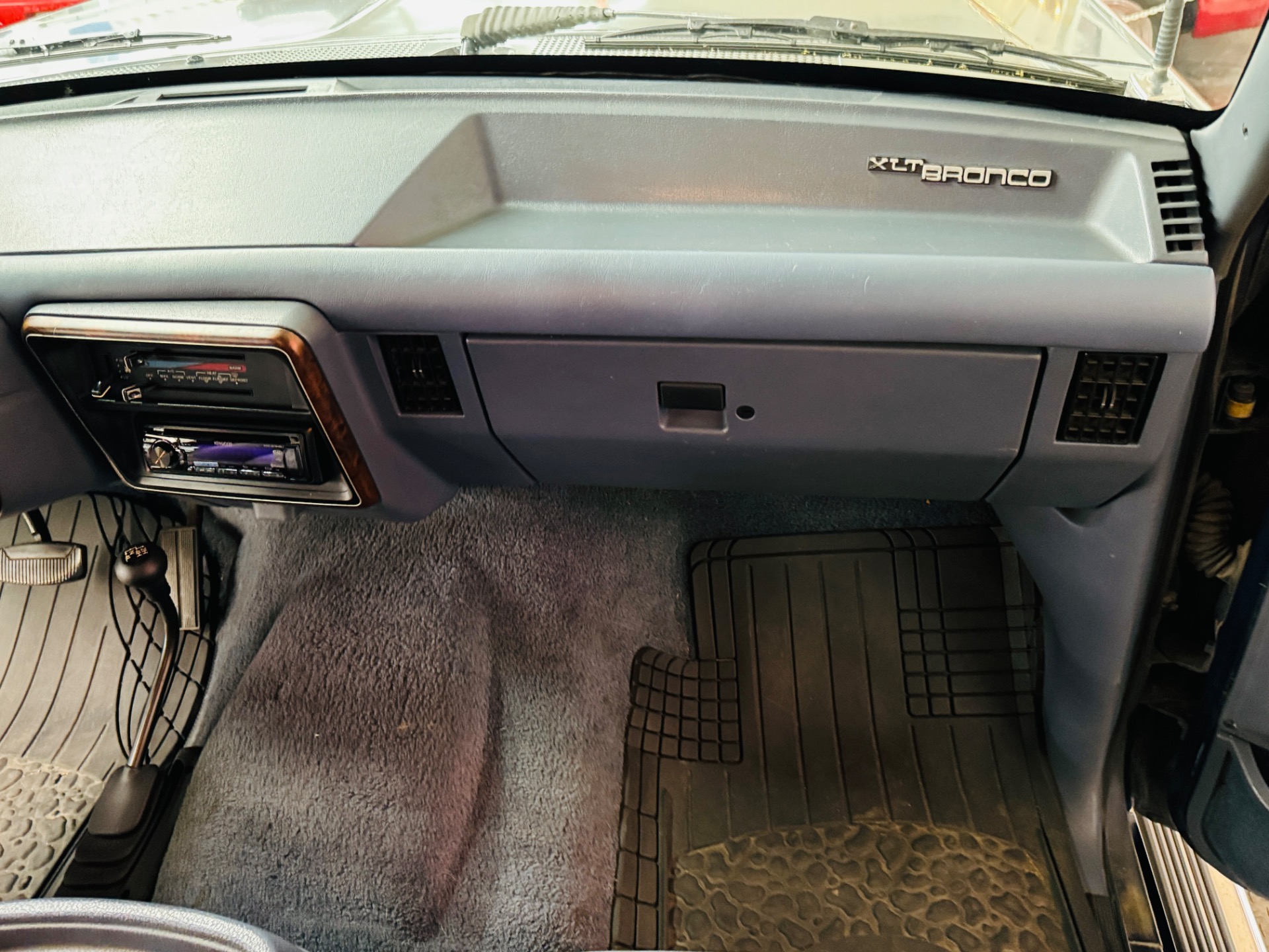 Used 1990 Ford Bronco XLT CALIFORNIA TRUCK-SEE VIDEO | Mundelein, IL