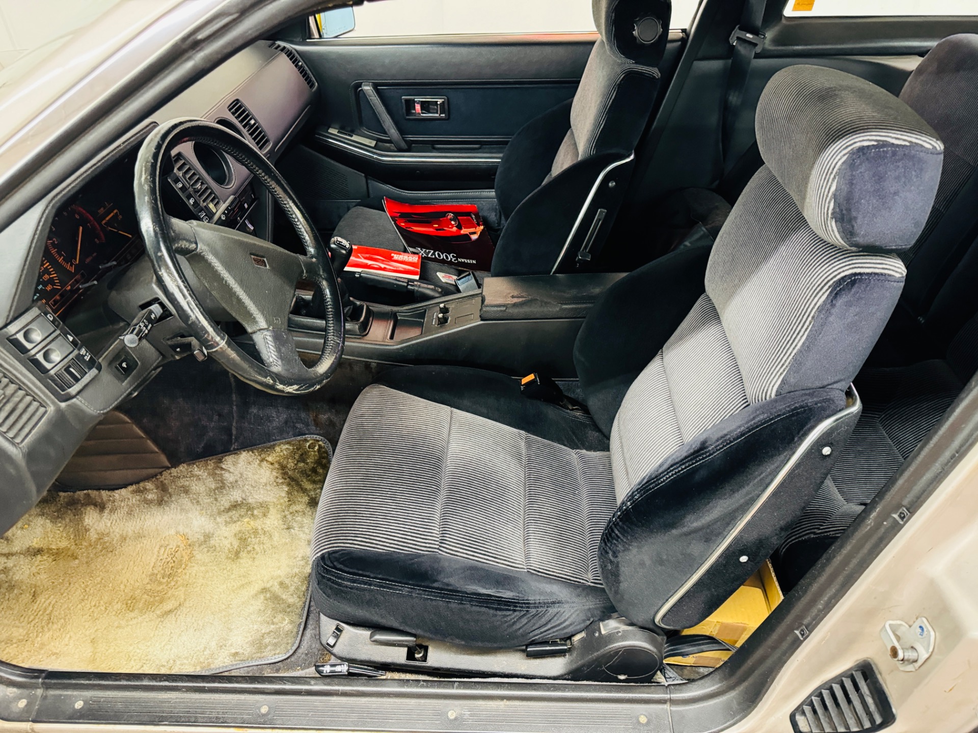1986 Nissan 300ZX 26