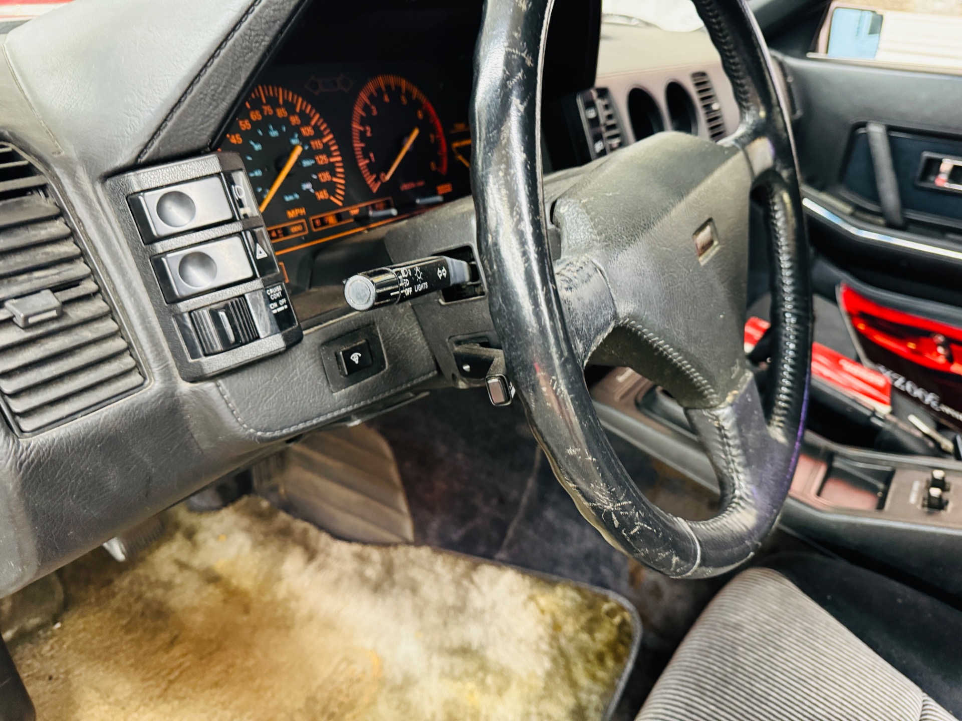 1986 Nissan 300ZX 40