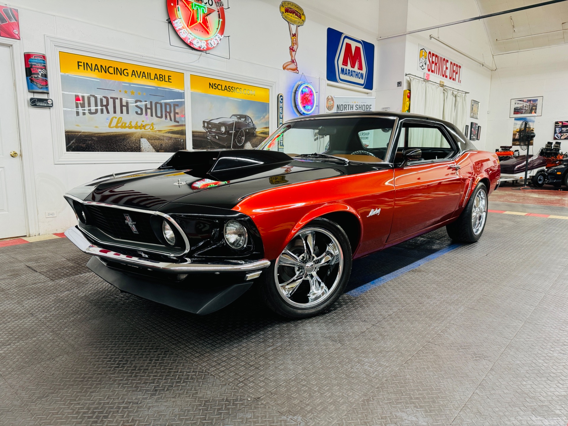 1969 Ford Mustang 2