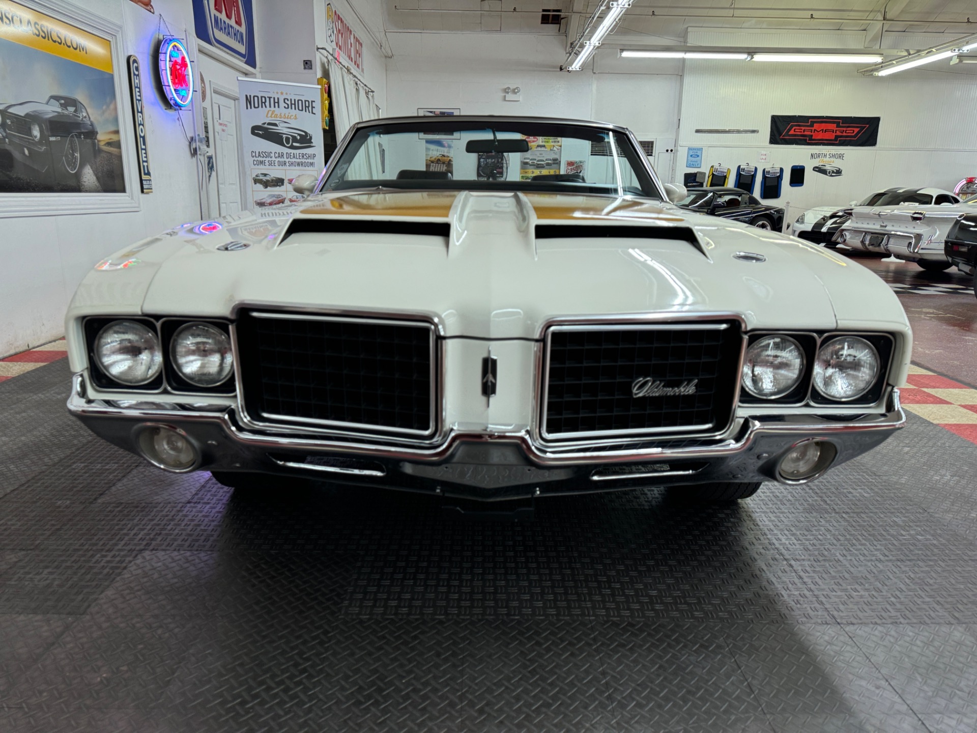 1972 Oldsmobile Cutlass 12