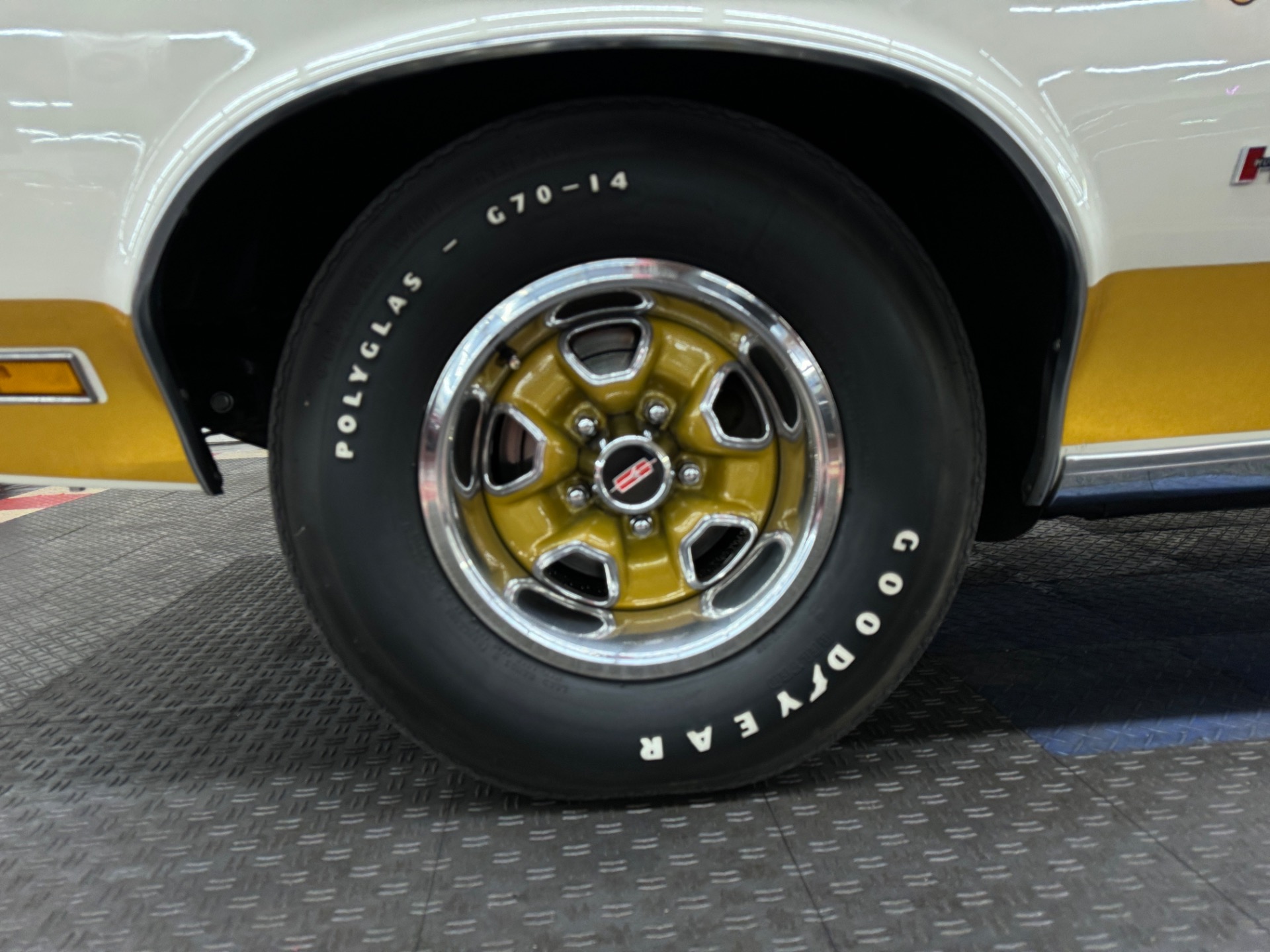 1972 Oldsmobile Cutlass 25