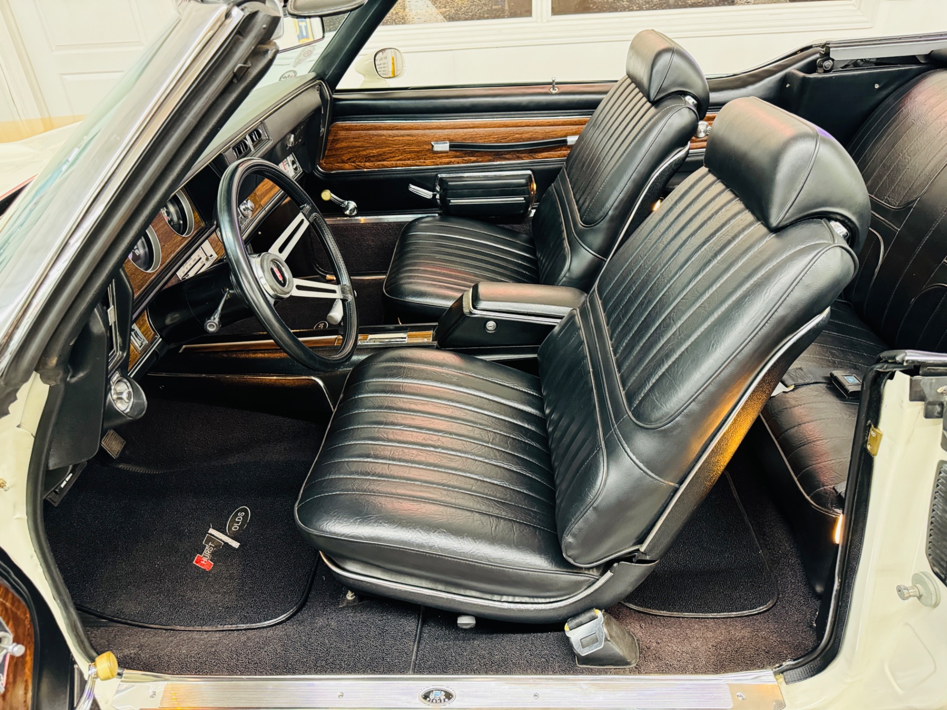 1972 Oldsmobile Cutlass 37