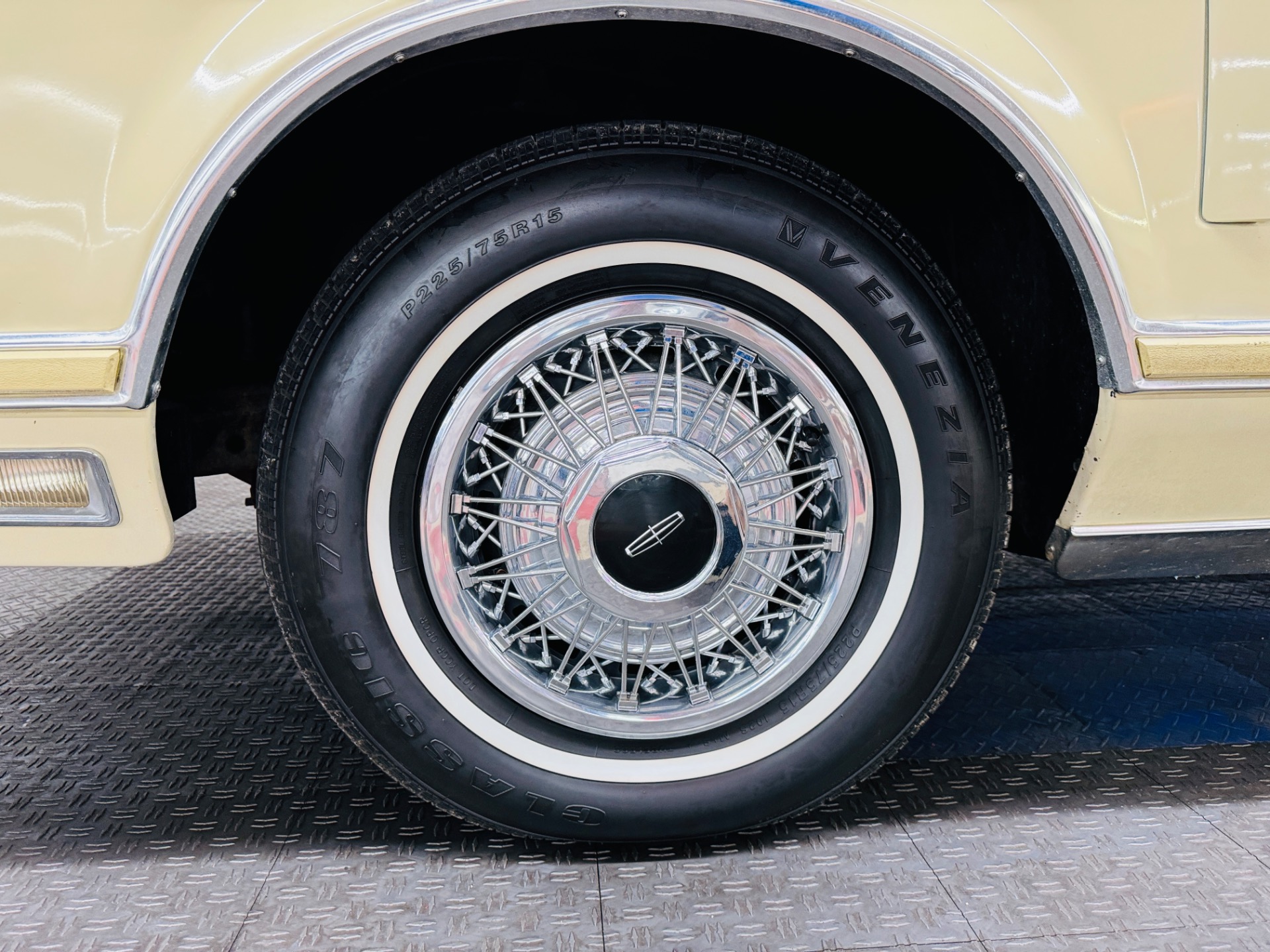 Used 1979 Lincoln Mark V - VERY LOW MILES - CLEAN SOUTHERN CAR -SEE VIDEO | Mundelein, IL