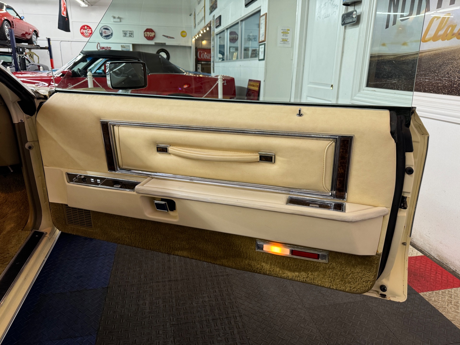 Used 1979 Lincoln Mark V - VERY LOW MILES - CLEAN SOUTHERN CAR -SEE VIDEO | Mundelein, IL