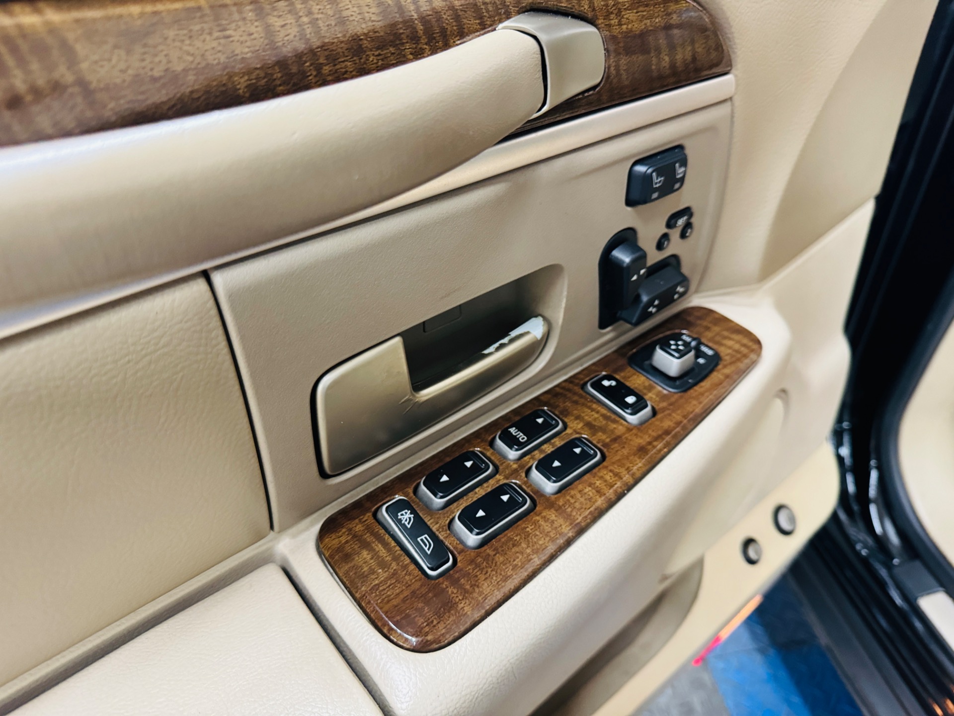 Used 2007 Lincoln Town Car - DESIGNER SERIES - LOADED LUXURY SEDAN -SEE VIDEO | Mundelein, IL