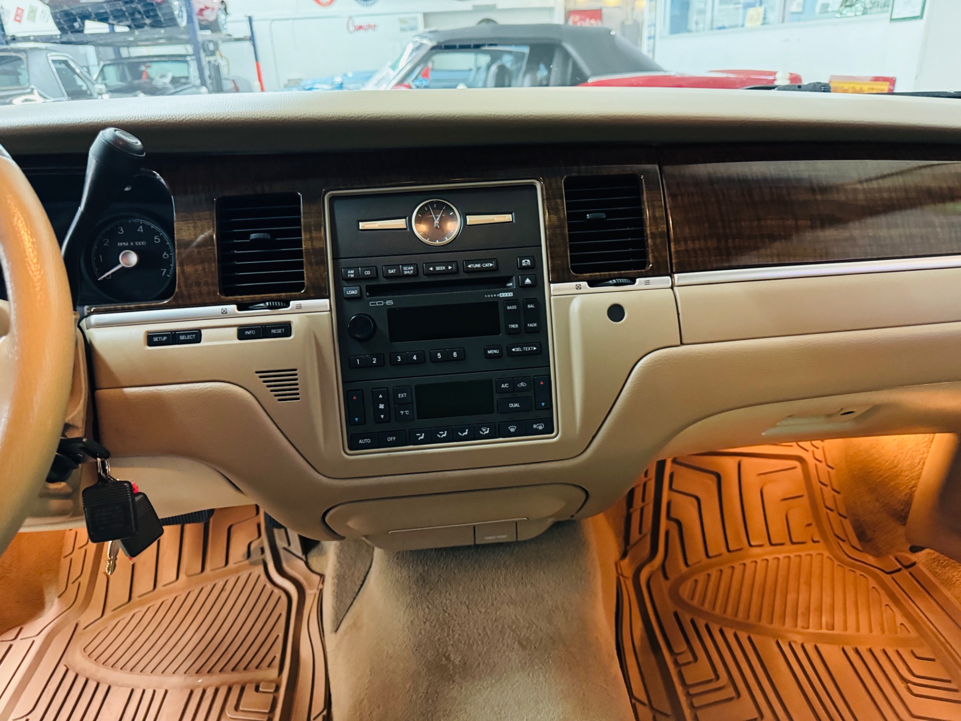 Used 2007 Lincoln Town Car - DESIGNER SERIES - LOADED LUXURY SEDAN -SEE VIDEO | Mundelein, IL