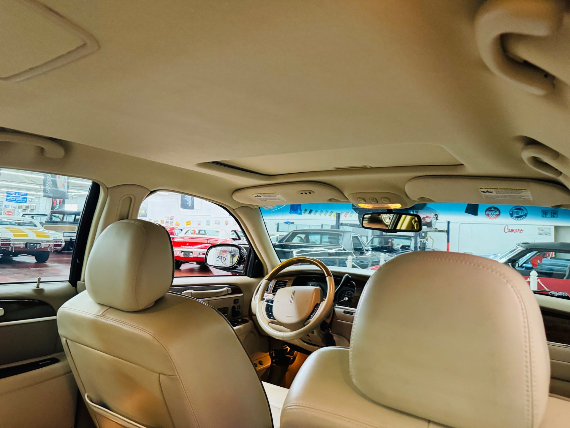 Used 2007 Lincoln Town Car - DESIGNER SERIES - LOADED LUXURY SEDAN -SEE VIDEO | Mundelein, IL