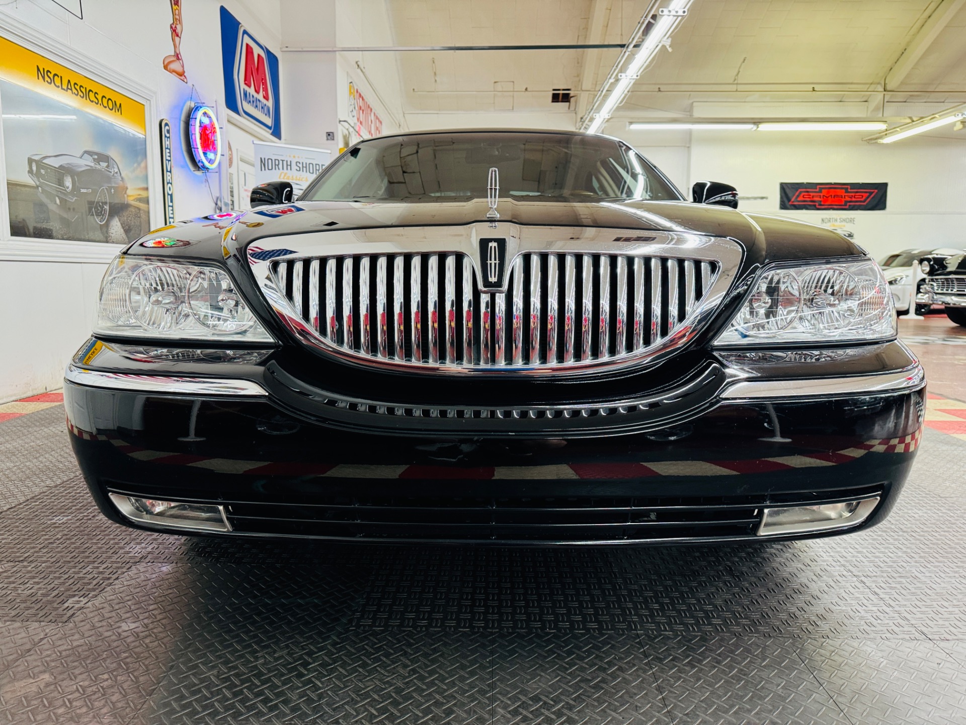 Used 2007 Lincoln Town Car - DESIGNER SERIES - LOADED LUXURY SEDAN -SEE VIDEO | Mundelein, IL