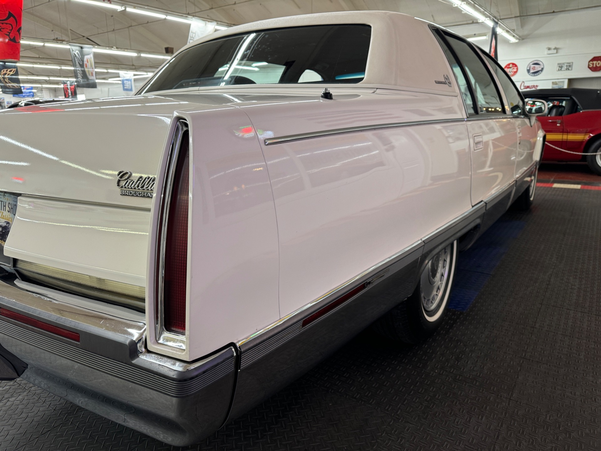 Used 1993 Cadillac Fleetwood - BROUGHAM - LOW ORIGINAL MILES -SEE VIDEO | Mundelein, IL