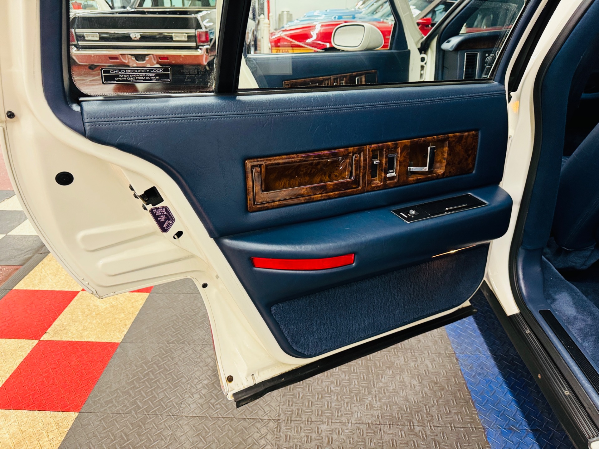 Used 1993 Cadillac Fleetwood - BROUGHAM - LOW ORIGINAL MILES -SEE VIDEO | Mundelein, IL