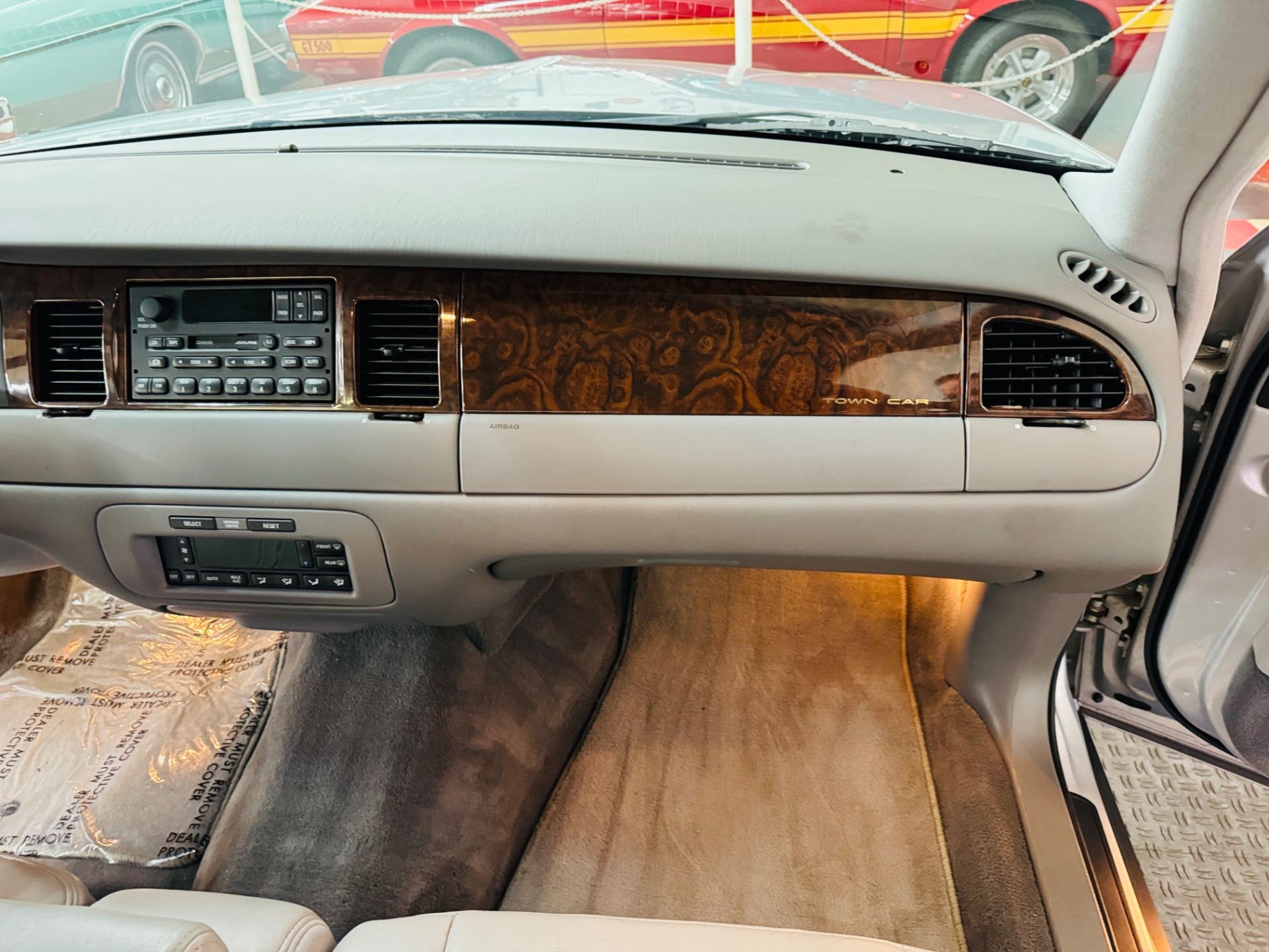 Used 1999 Lincoln Town Car Signature-SEE VIDEO | Mundelein, IL