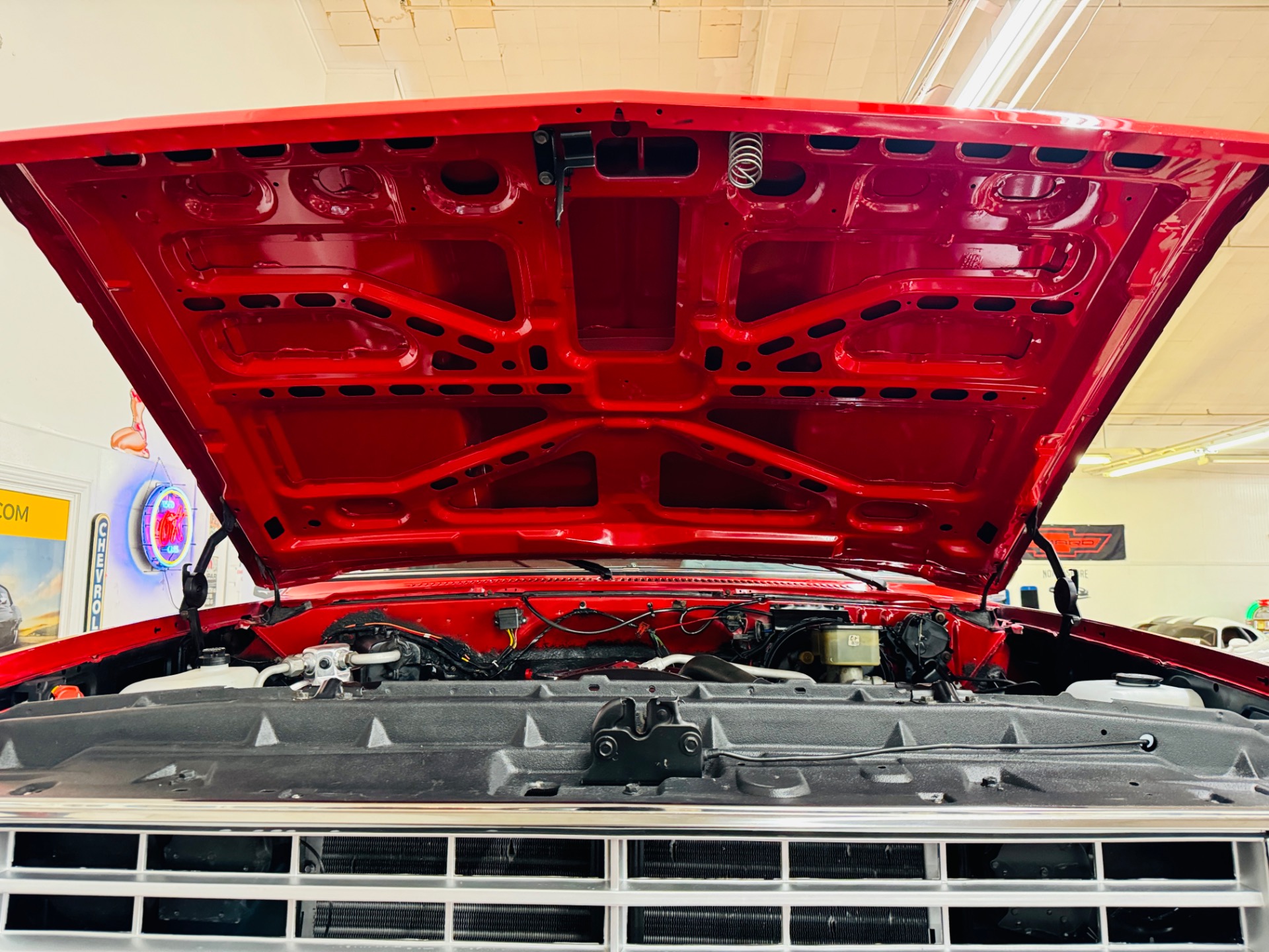 Used 1986 Chevrolet Silverado - K10 4 WHEEL DRIVE - FUEL INJECTED -SEE VIDEO | Mundelein, IL