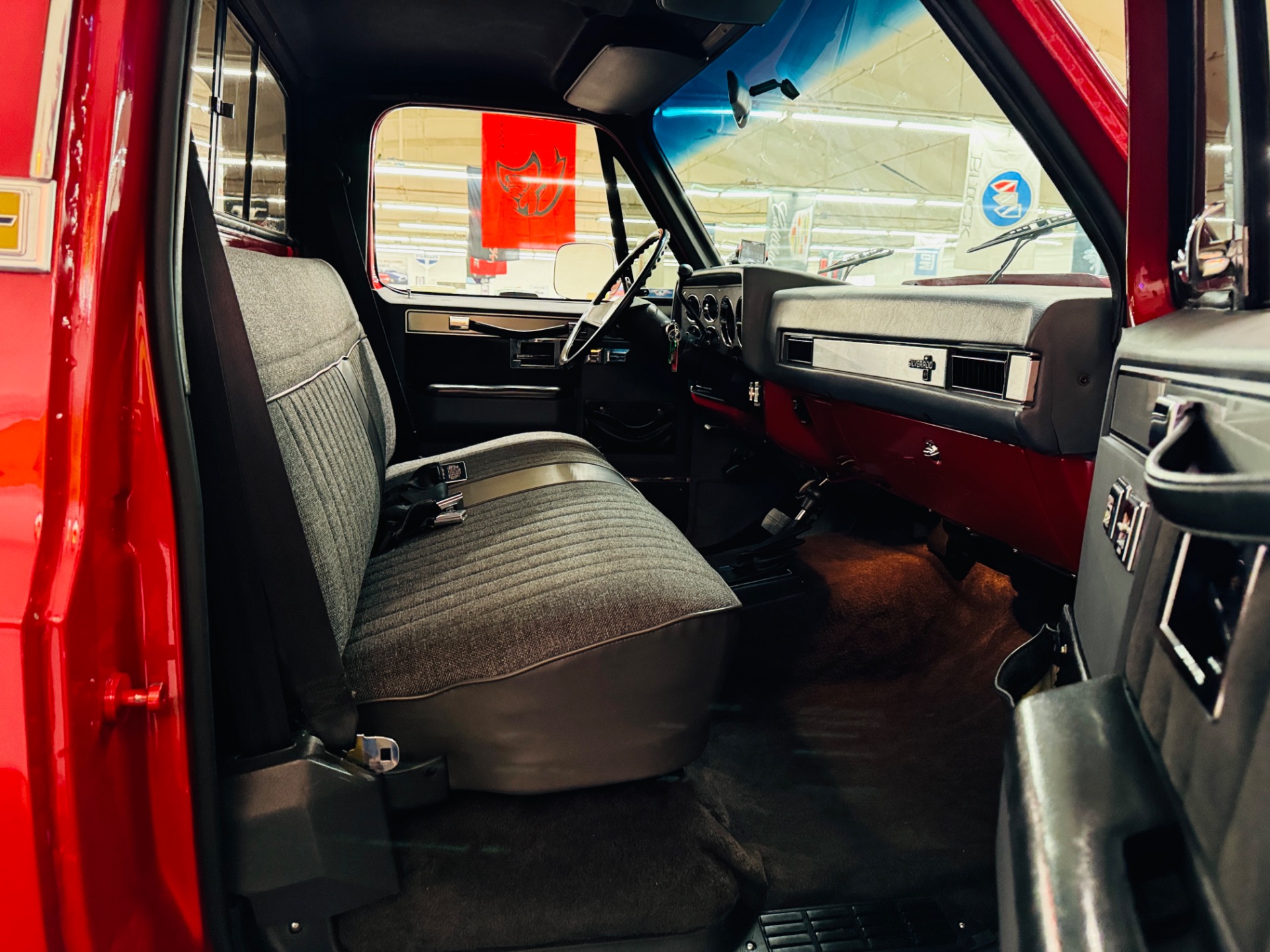Used 1986 Chevrolet Silverado - K10 4 WHEEL DRIVE - FUEL INJECTED -SEE VIDEO | Mundelein, IL