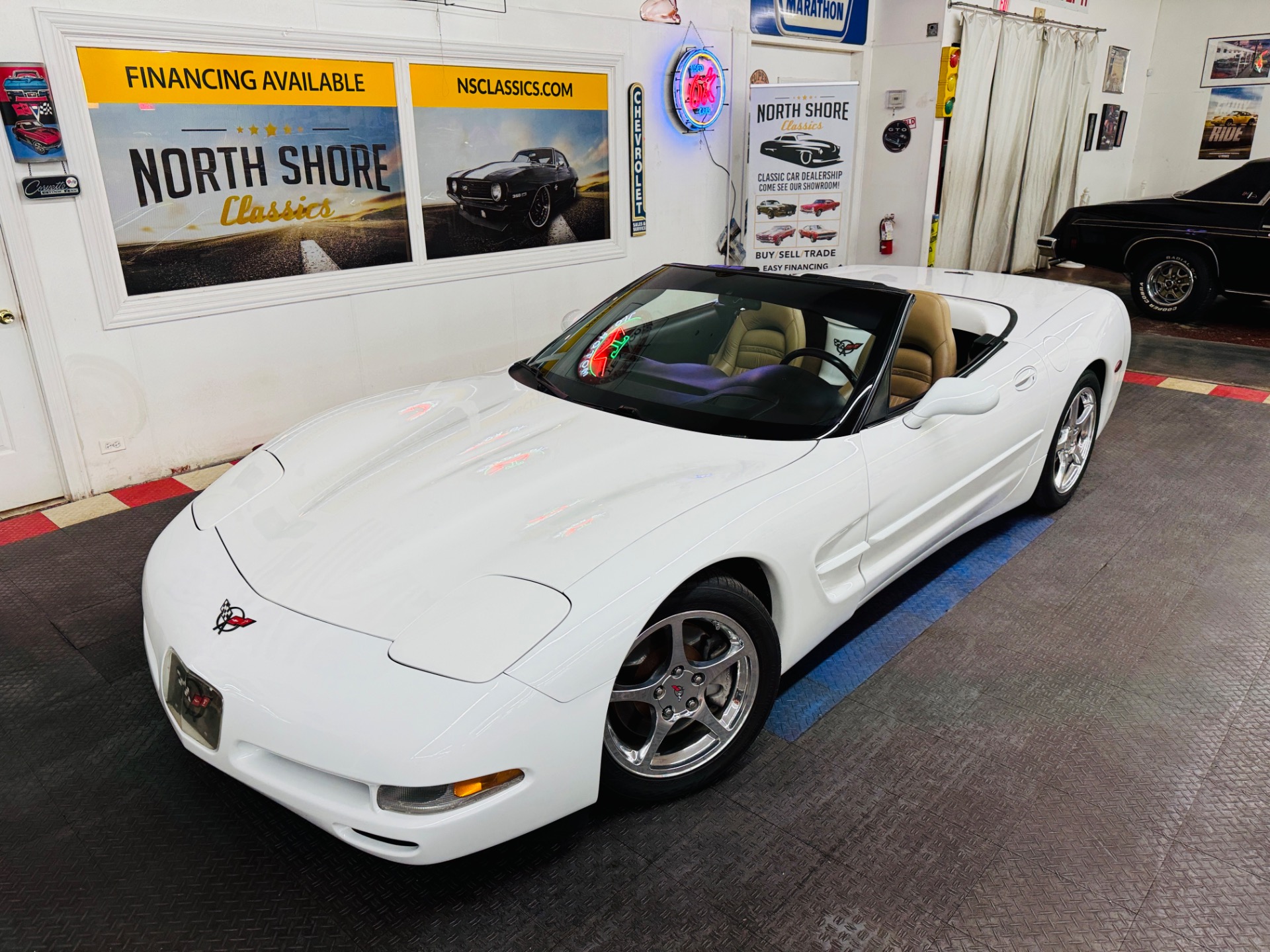 2004 Chevrolet Corvette 1