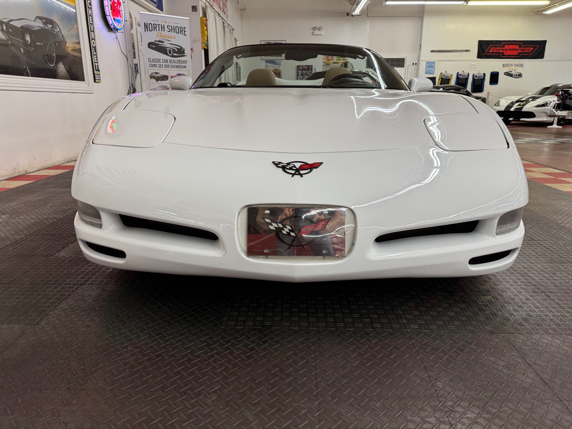 2004 Chevrolet Corvette 11