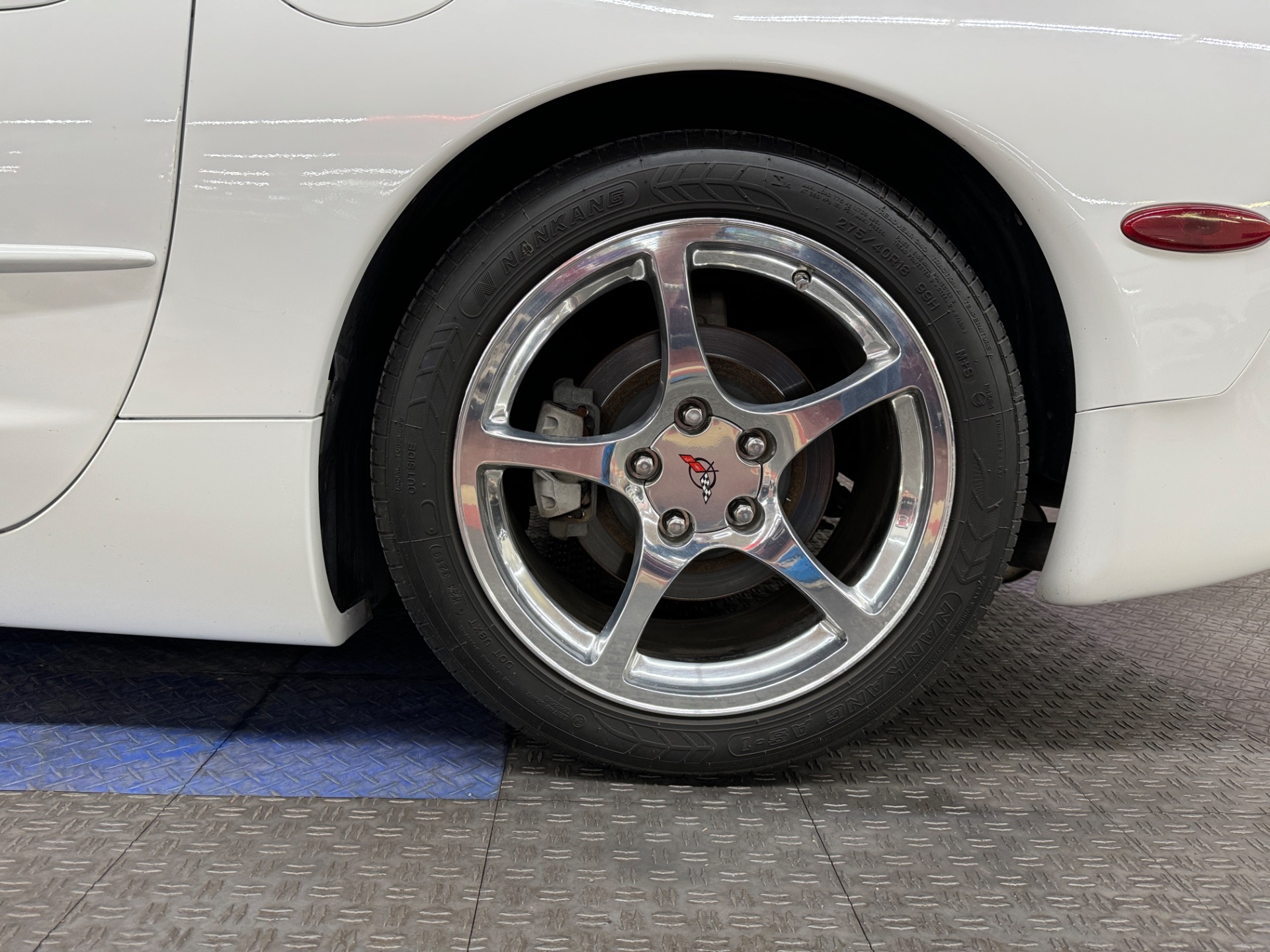 2004 Chevrolet Corvette 28