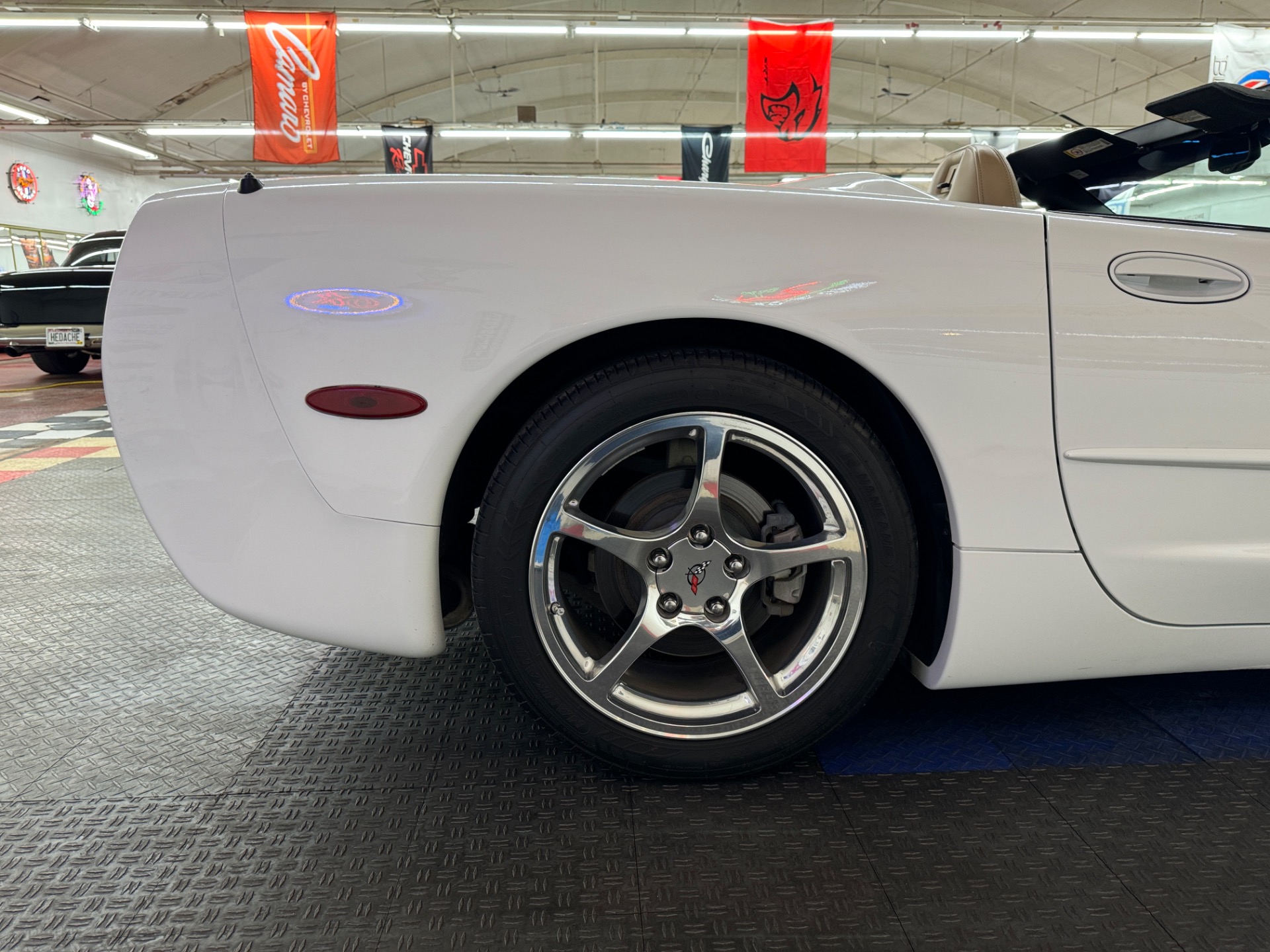2004 Chevrolet Corvette 29