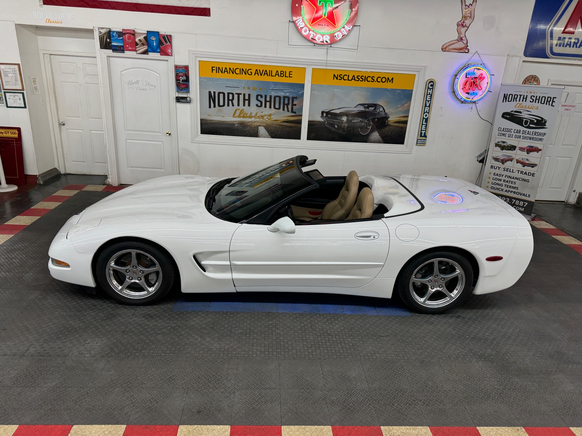 2004 Chevrolet Corvette 35