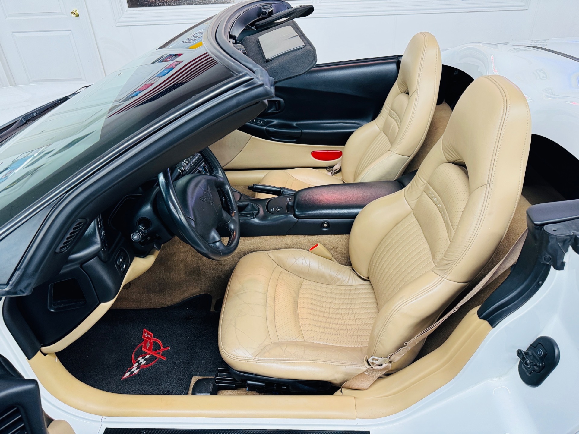 2004 Chevrolet Corvette 38