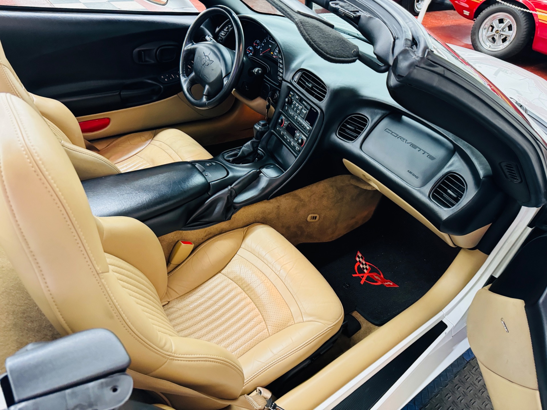 2004 Chevrolet Corvette 47
