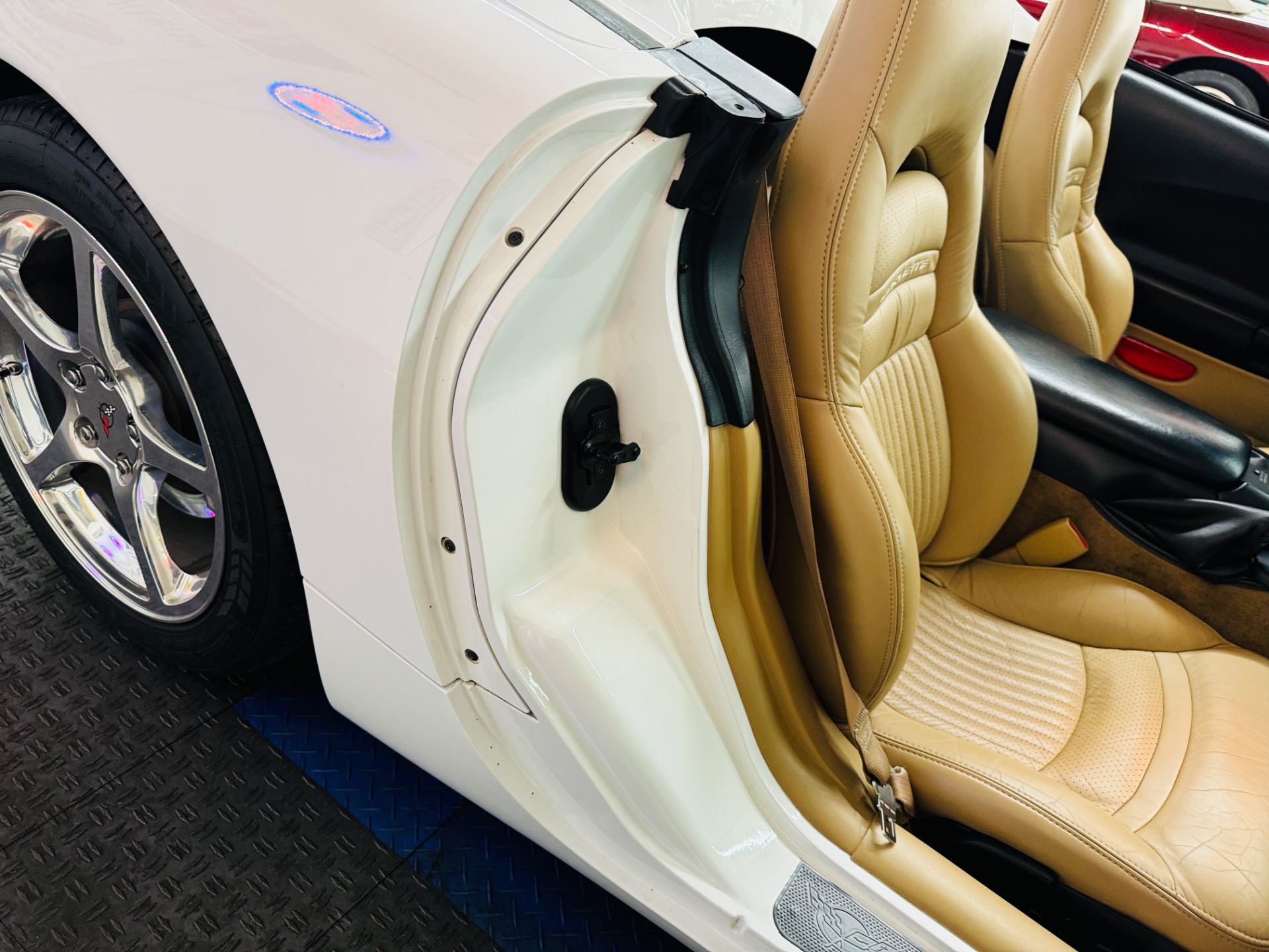 2004 Chevrolet Corvette 51