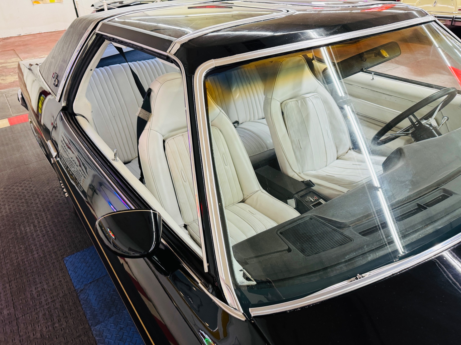 Used 1975 Oldsmobile Cutlass - HURST OLDS W-30 -SEE VIDEO | Mundelein, IL