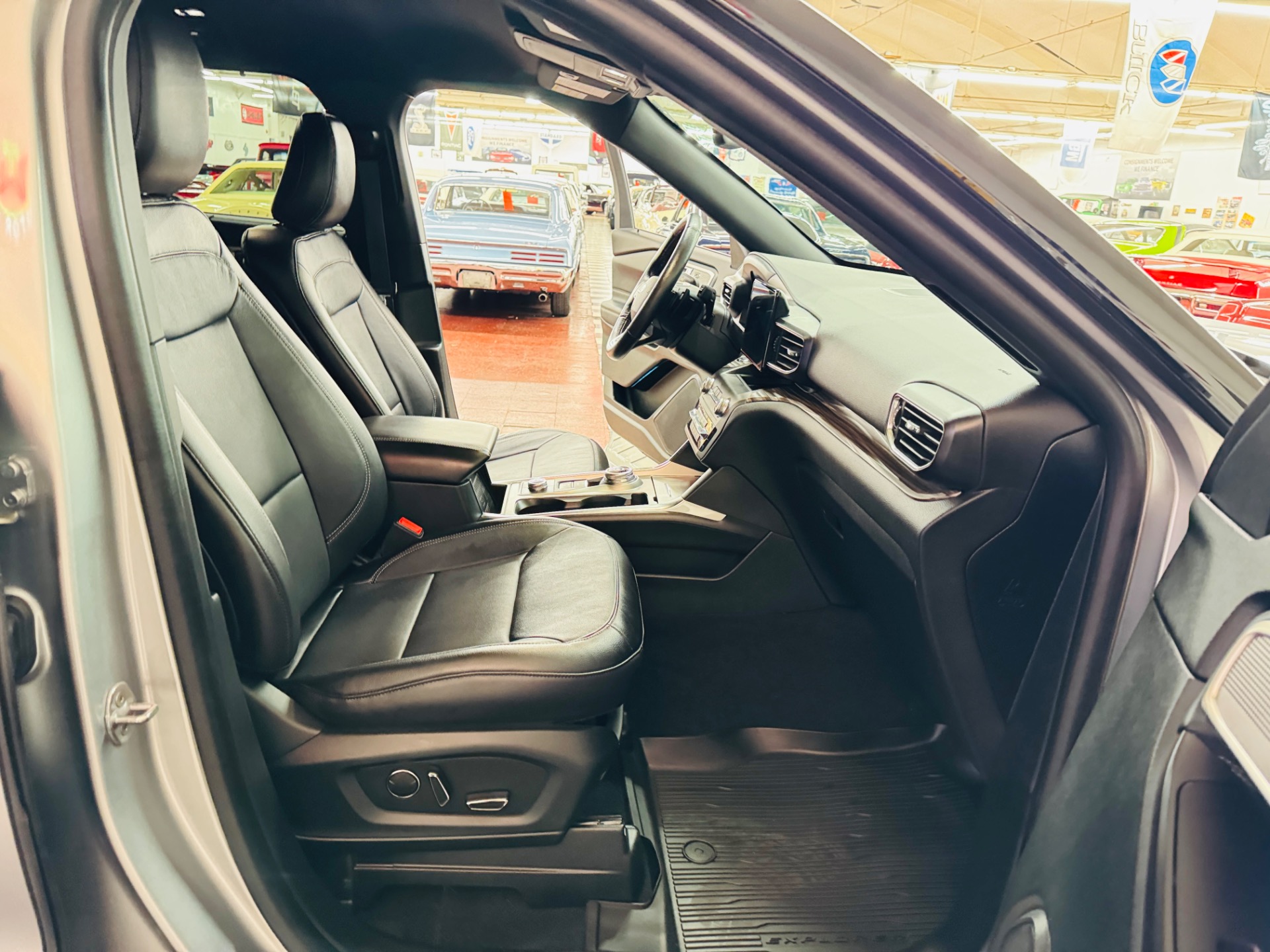 Used 2020 Ford Explorer Limited-SEE VIDEO | Mundelein, IL