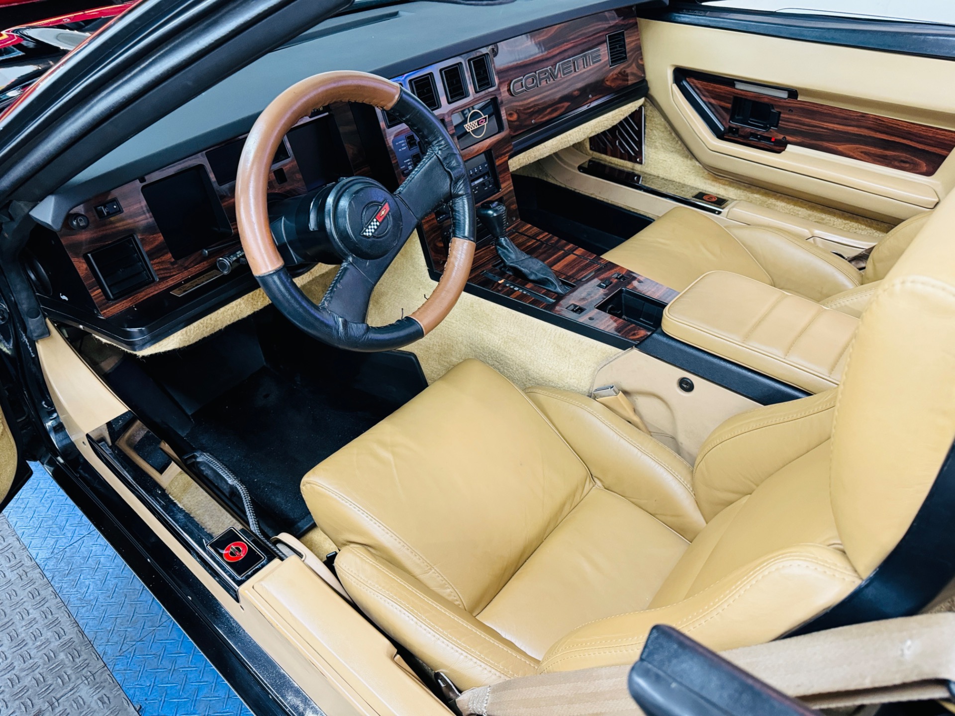1986 Chevrolet Corvette 32