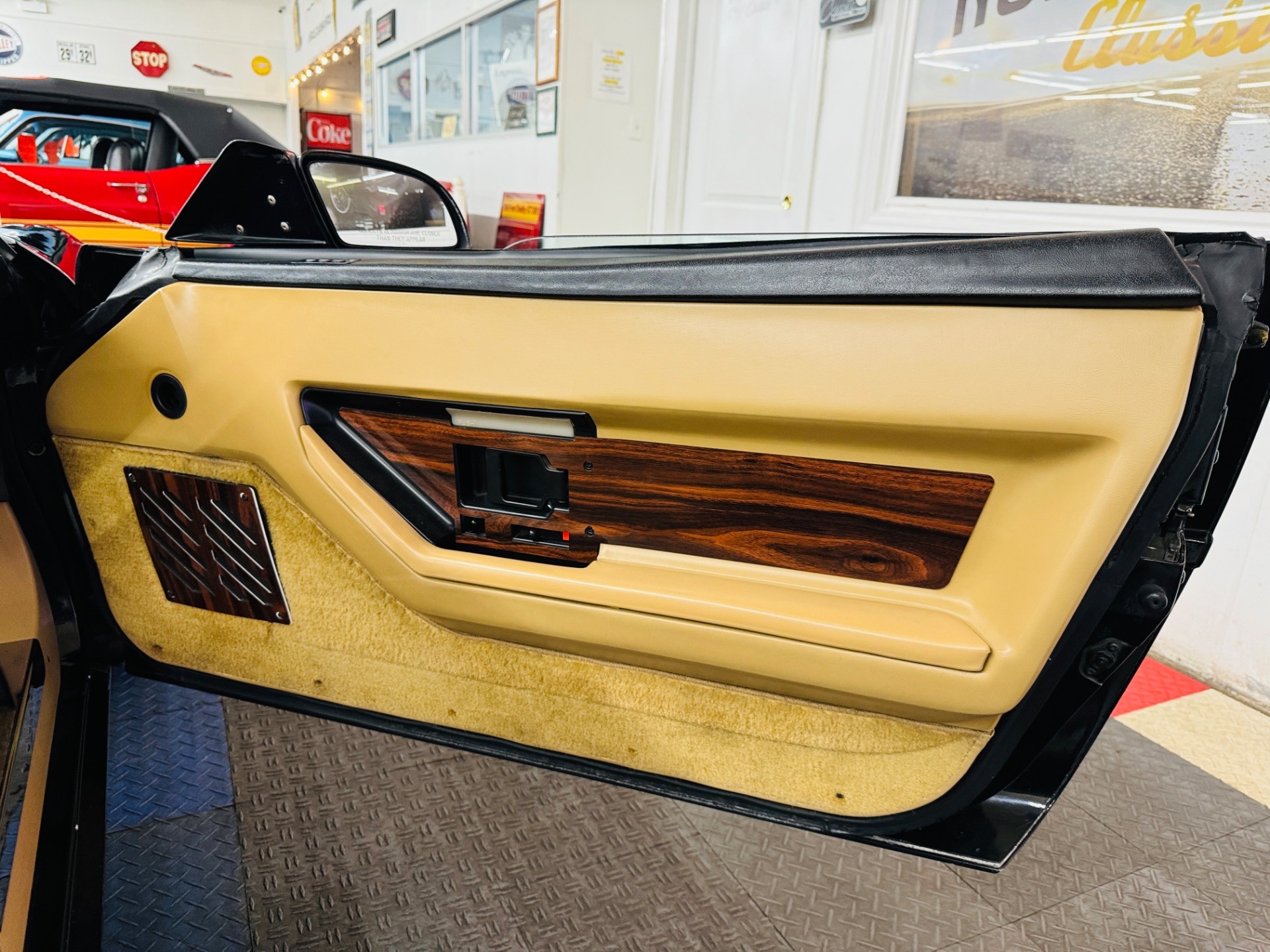 1986 Chevrolet Corvette 42