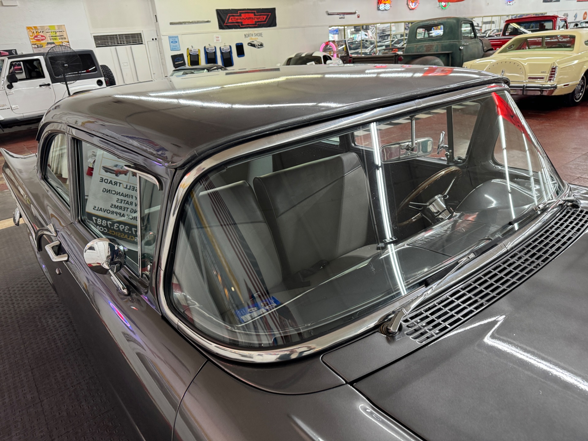 1957 Ford Custon 11