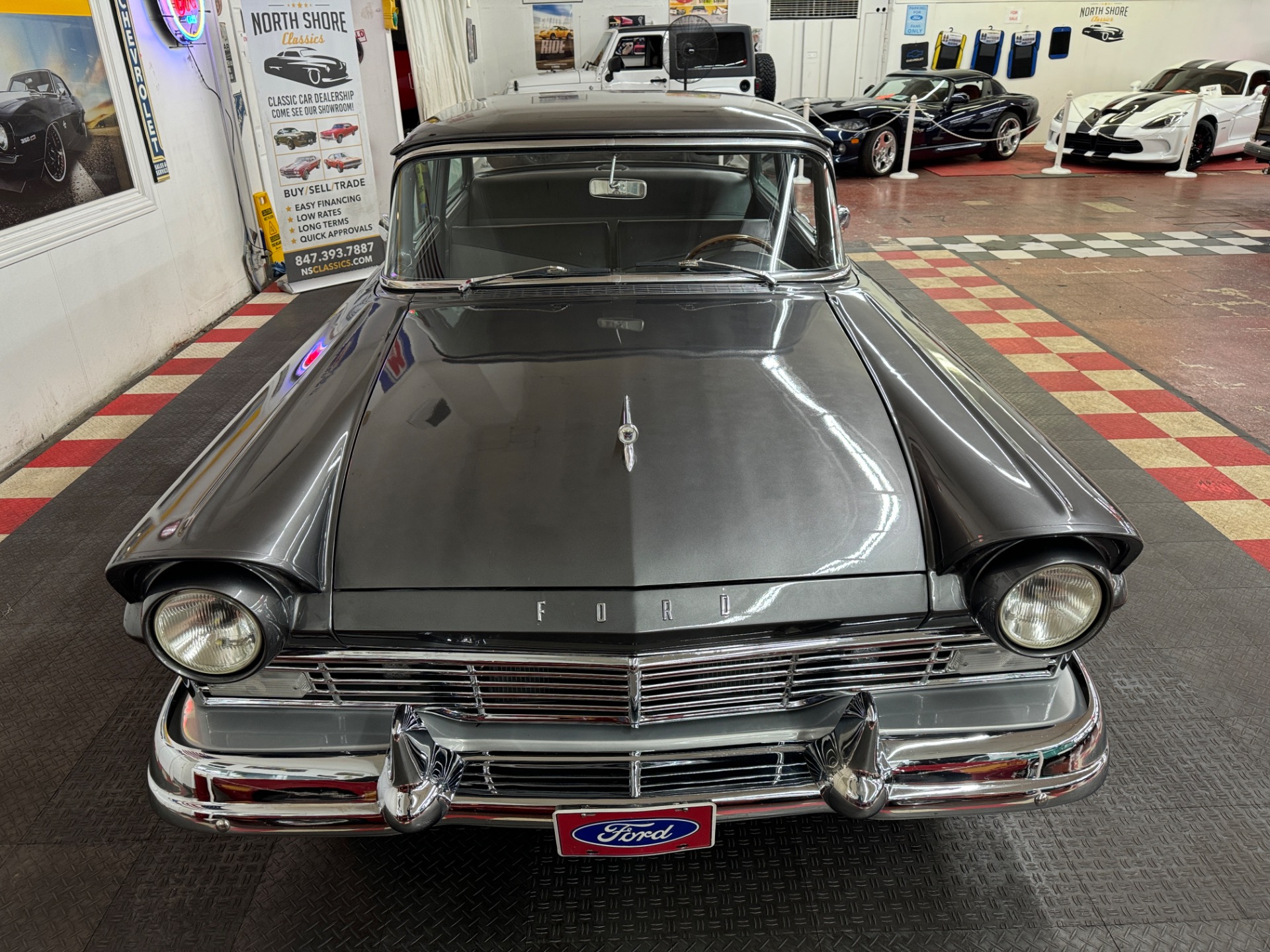 1957 Ford Custon 5