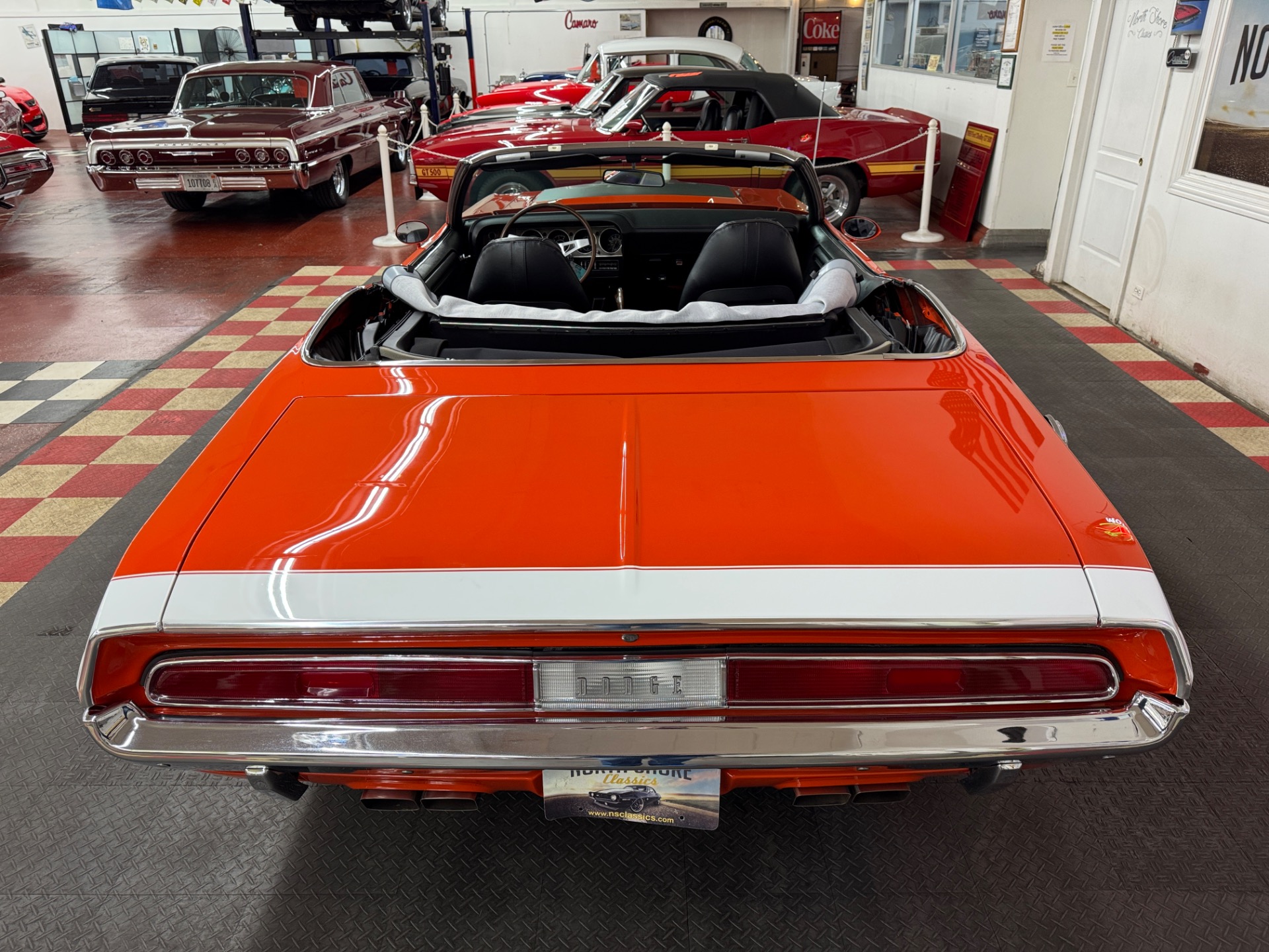 1970 Dodge Challenger 13