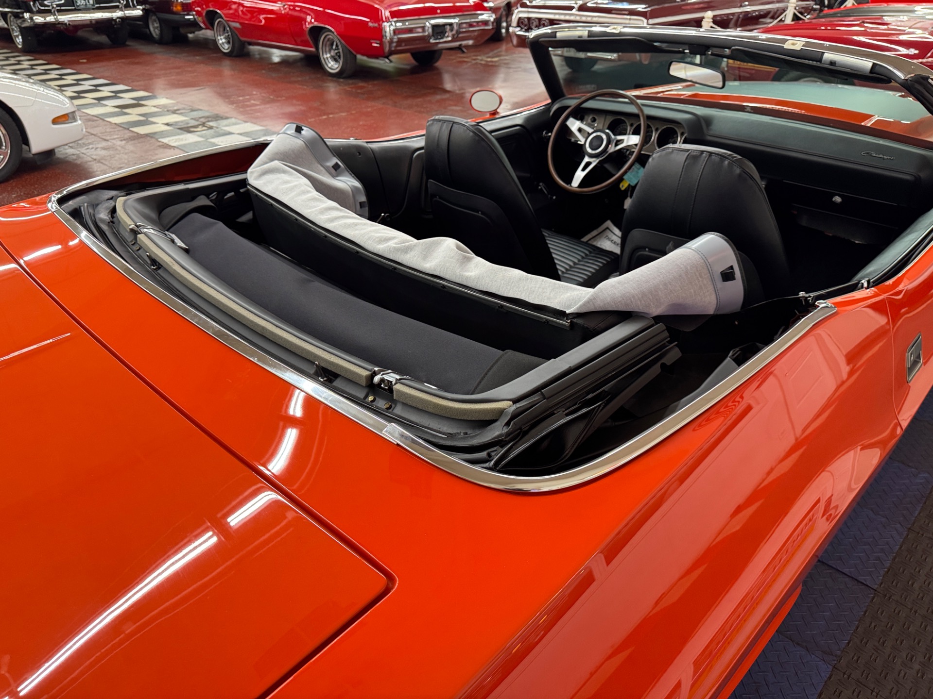 1970 Dodge Challenger 18