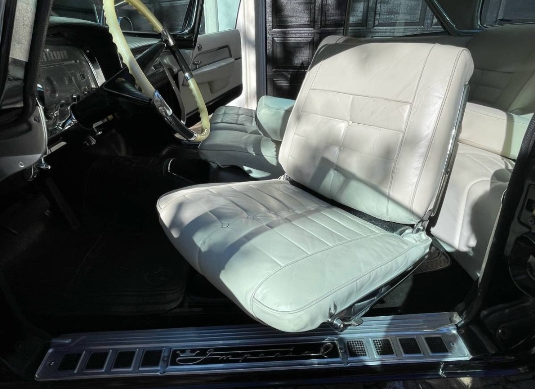 Used 1959 Chrysler Imperial - SOUTHAMPTON SILVERCREST - ORIGINAL CONDITION - | Mundelein, IL
