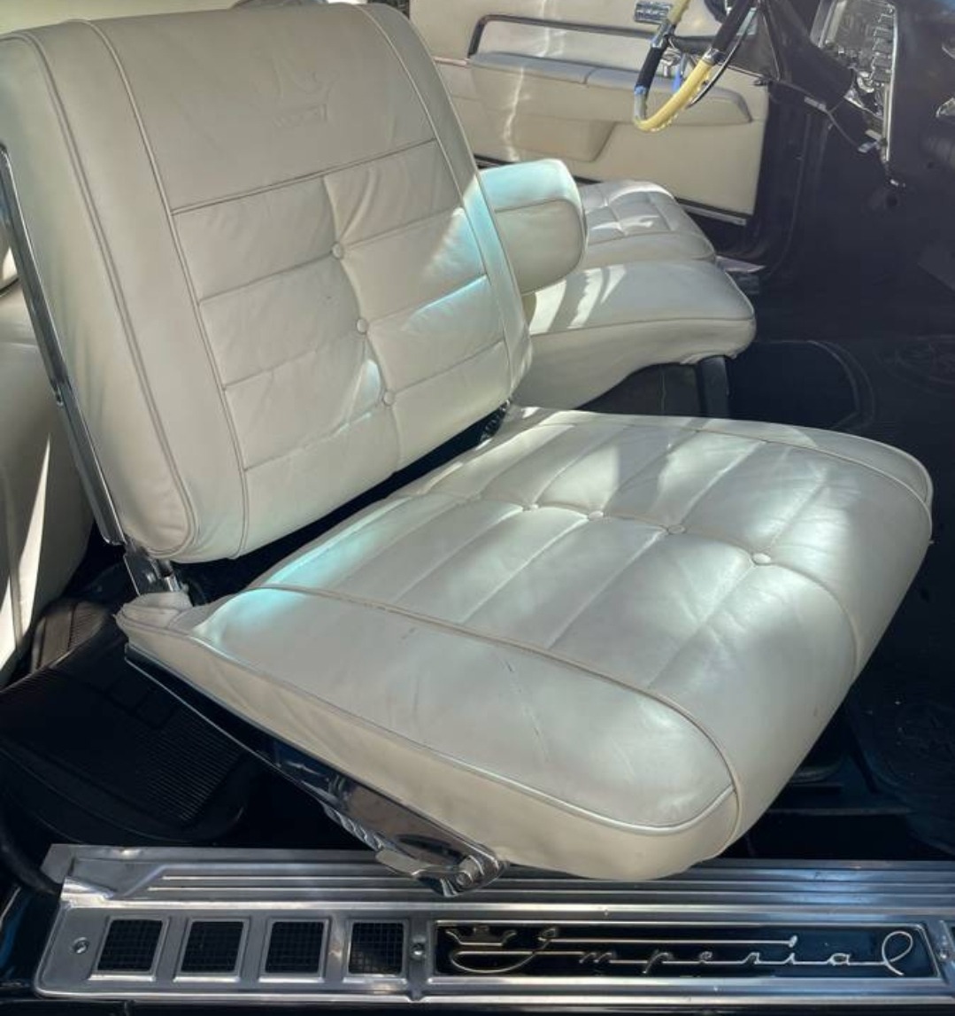 Used 1959 Chrysler Imperial - SOUTHAMPTON SILVERCREST - ORIGINAL CONDITION - | Mundelein, IL