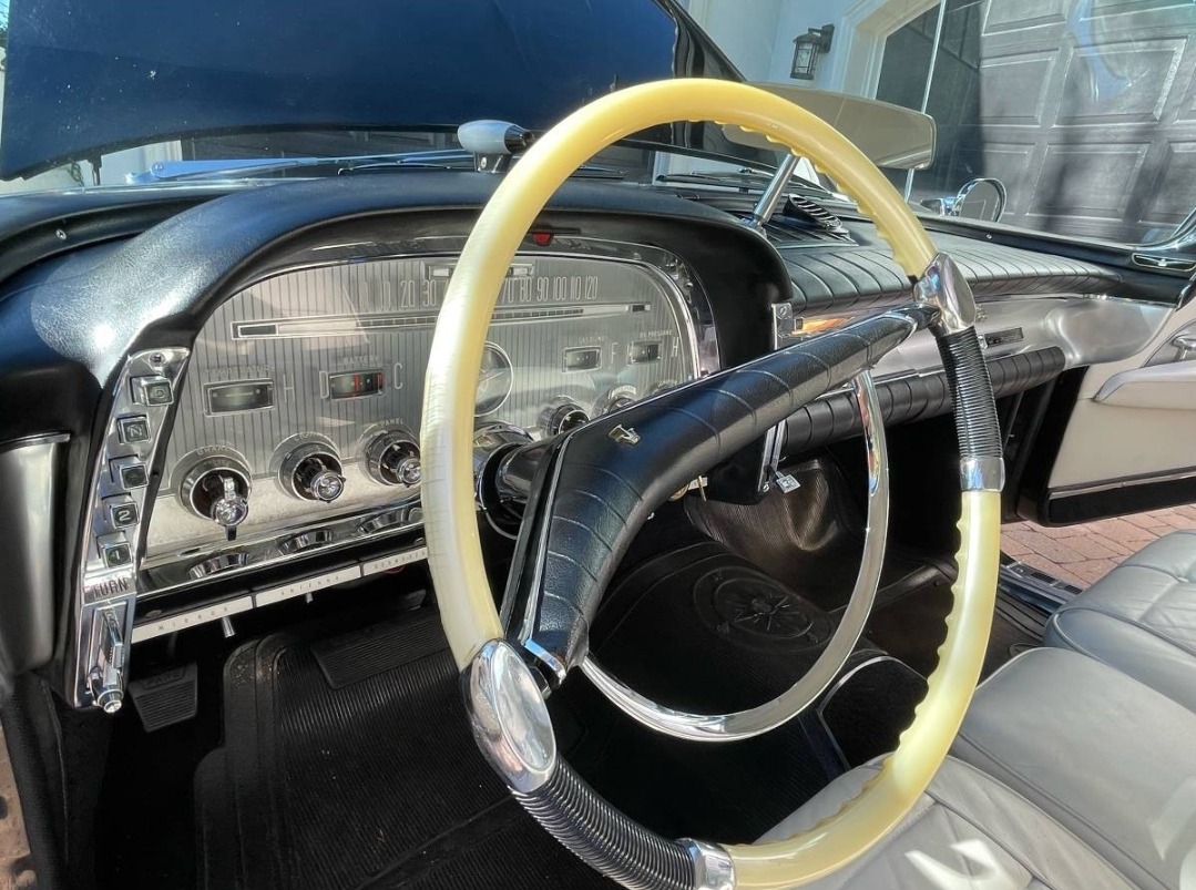 Used 1959 Chrysler Imperial - SOUTHAMPTON SILVERCREST - ORIGINAL CONDITION - | Mundelein, IL
