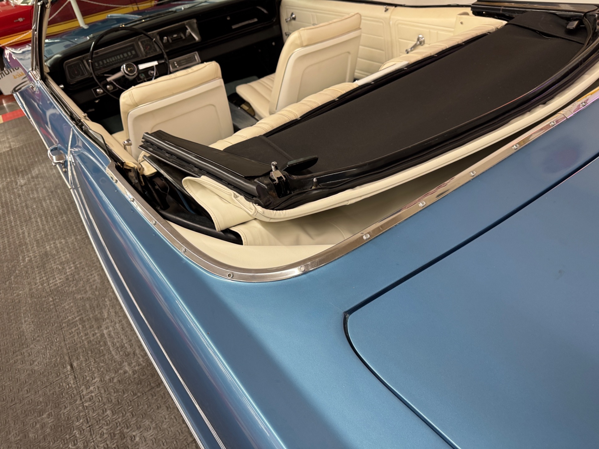 1966 Chevrolet Impala SS 20