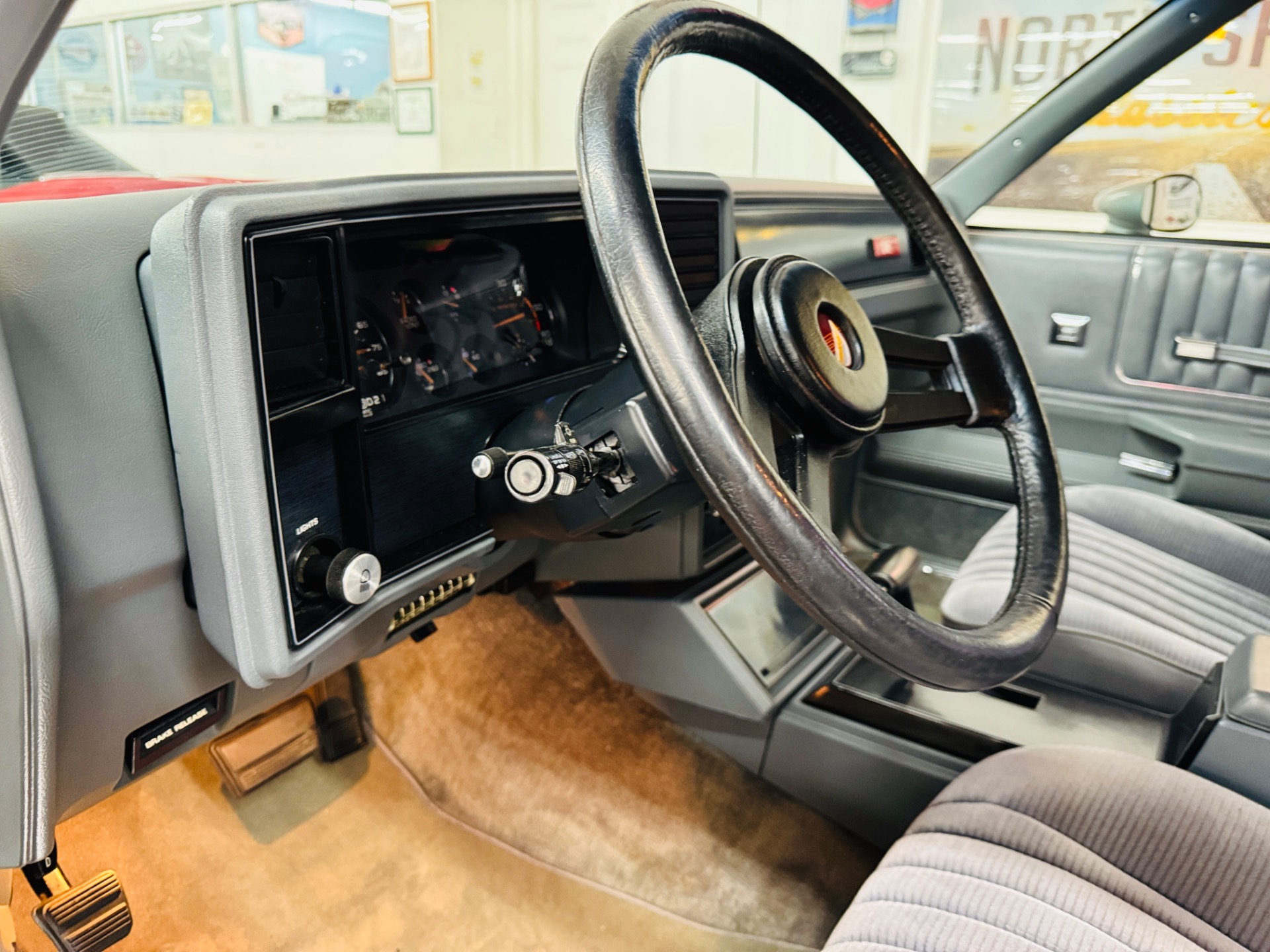 1985 Chevrolet Monte Carlo 33