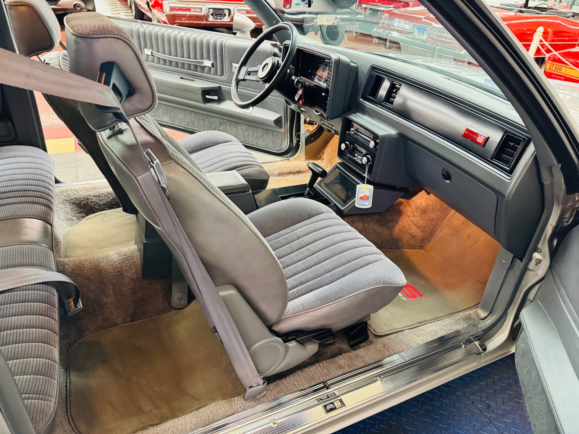 1985 Chevrolet Monte Carlo 40