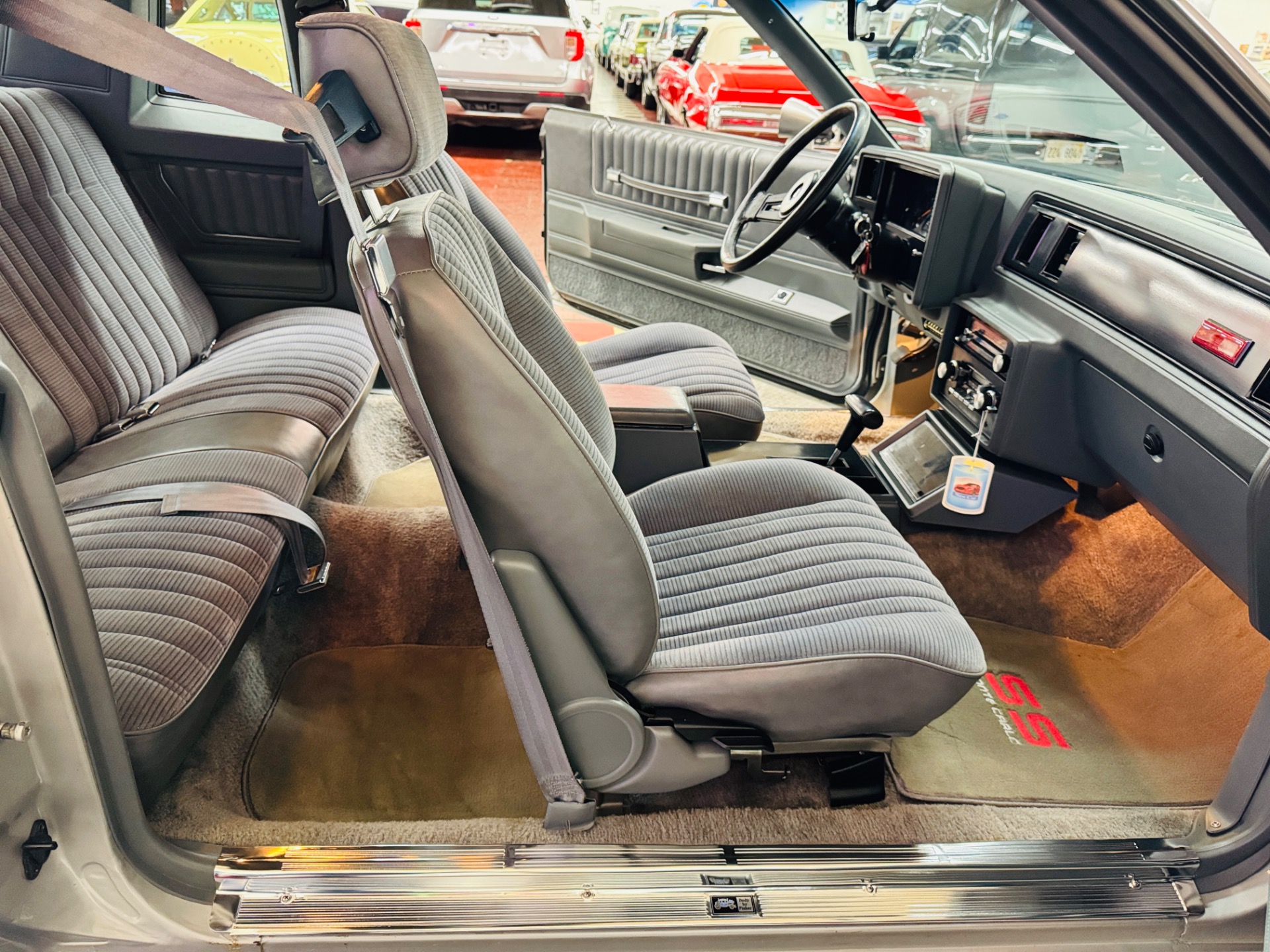 1985 Chevrolet Monte Carlo 41