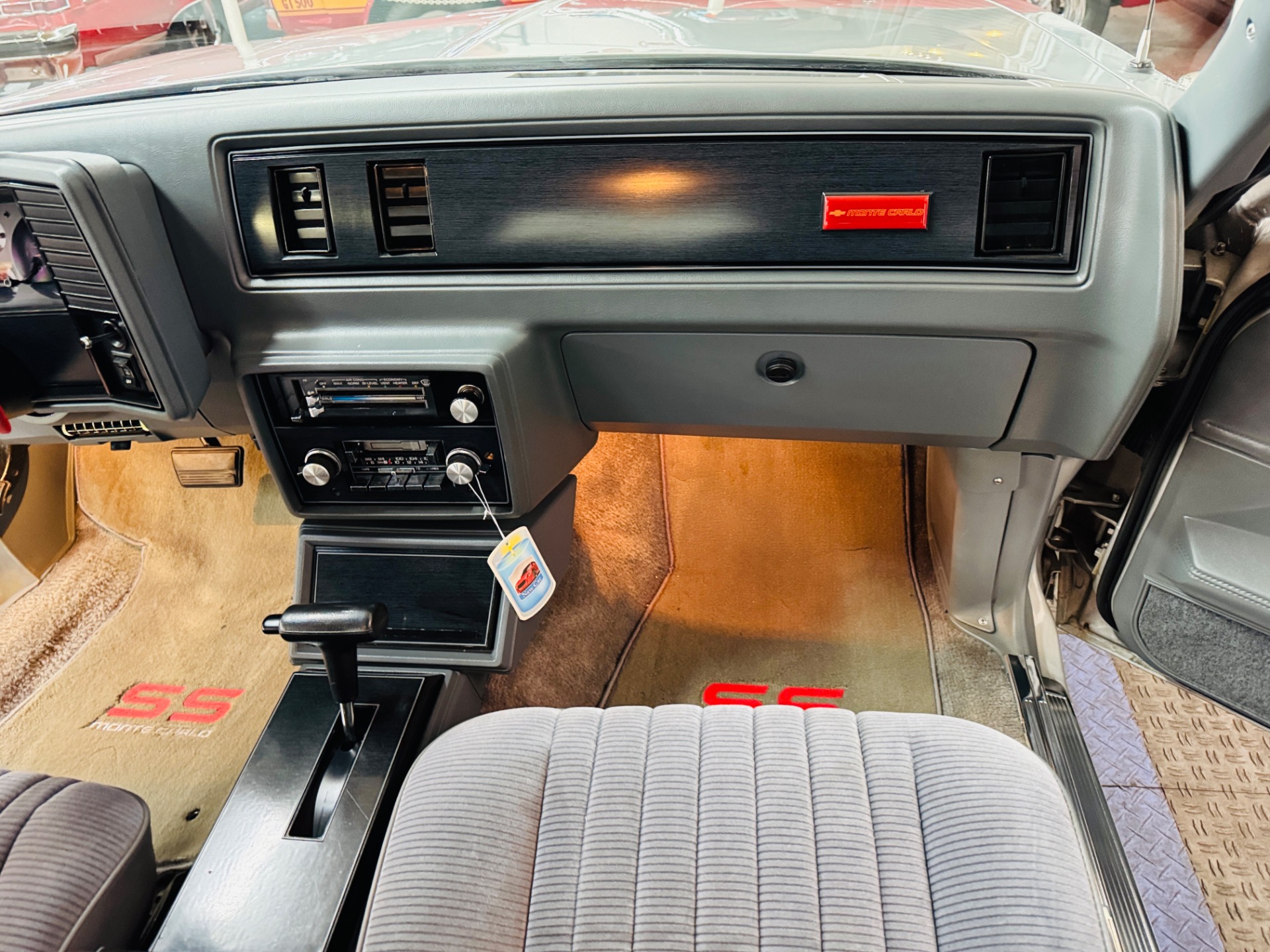 1985 Chevrolet Monte Carlo 42