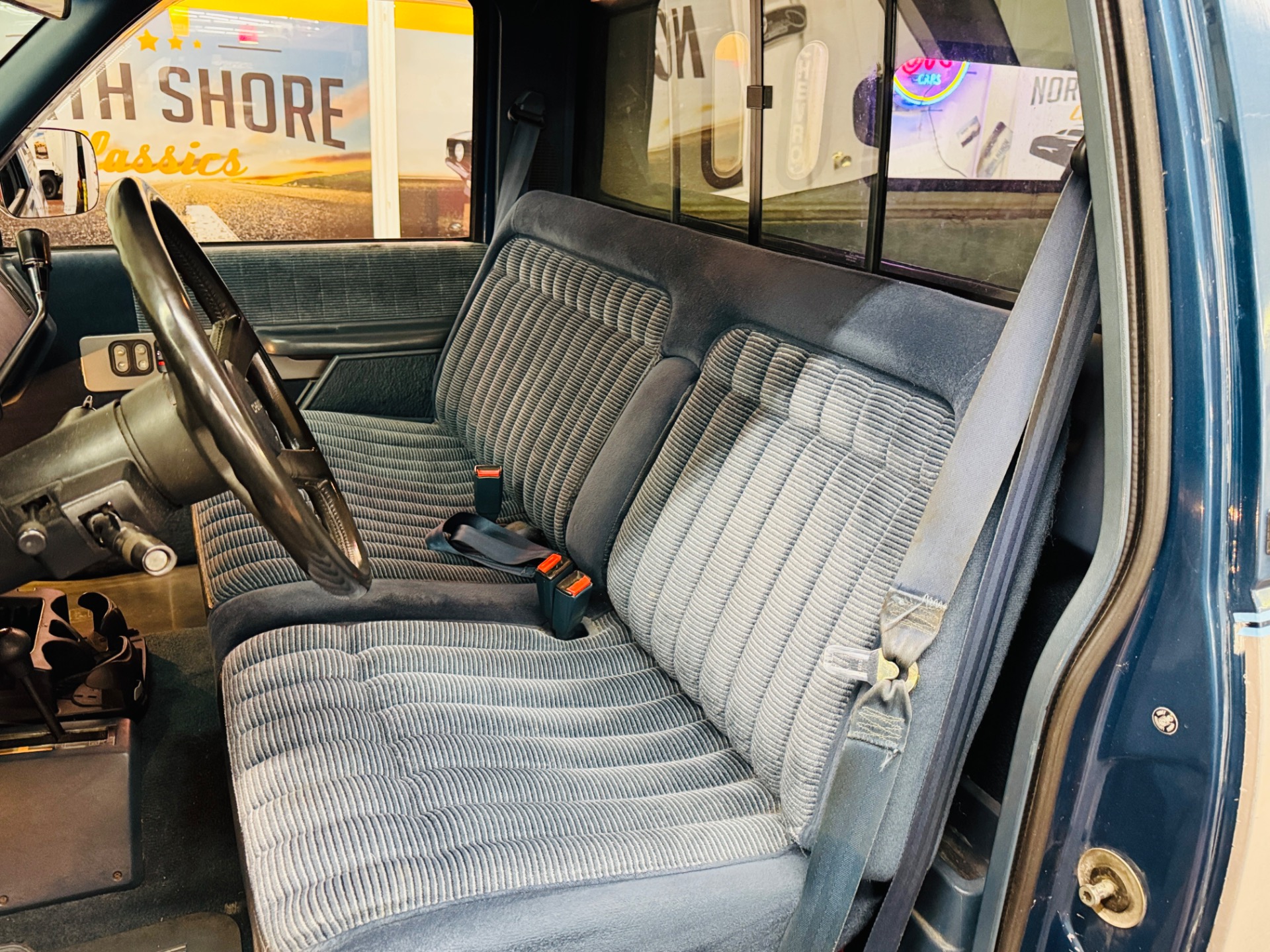 1990 Chevrolet Silverado 29