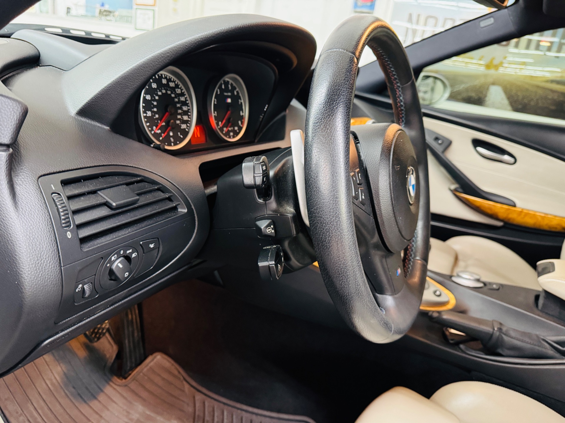 2007 BMW M6 37